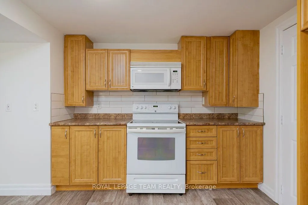 517 Donald B. Munro Drive