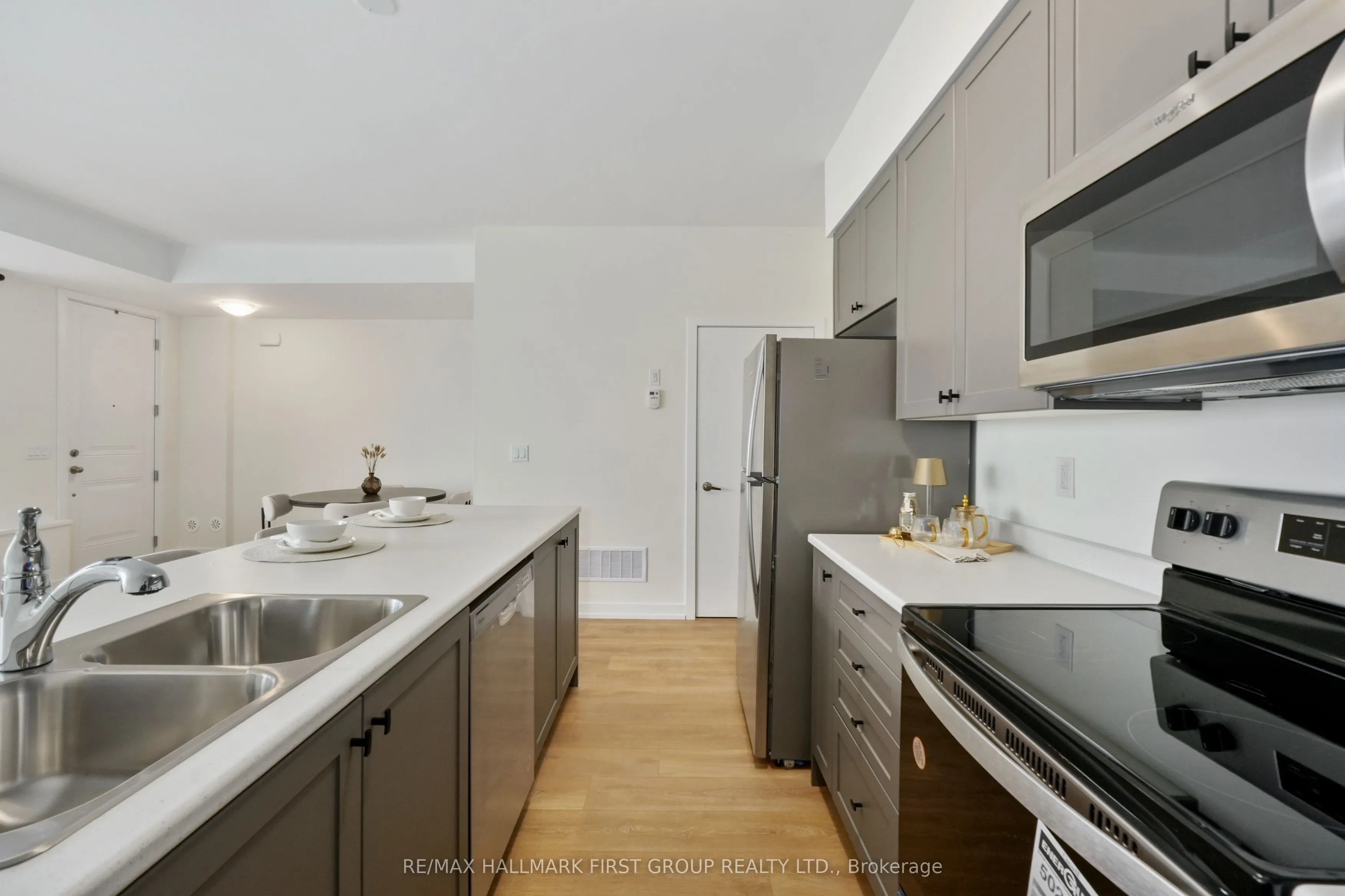 160 Densmore Road, #701