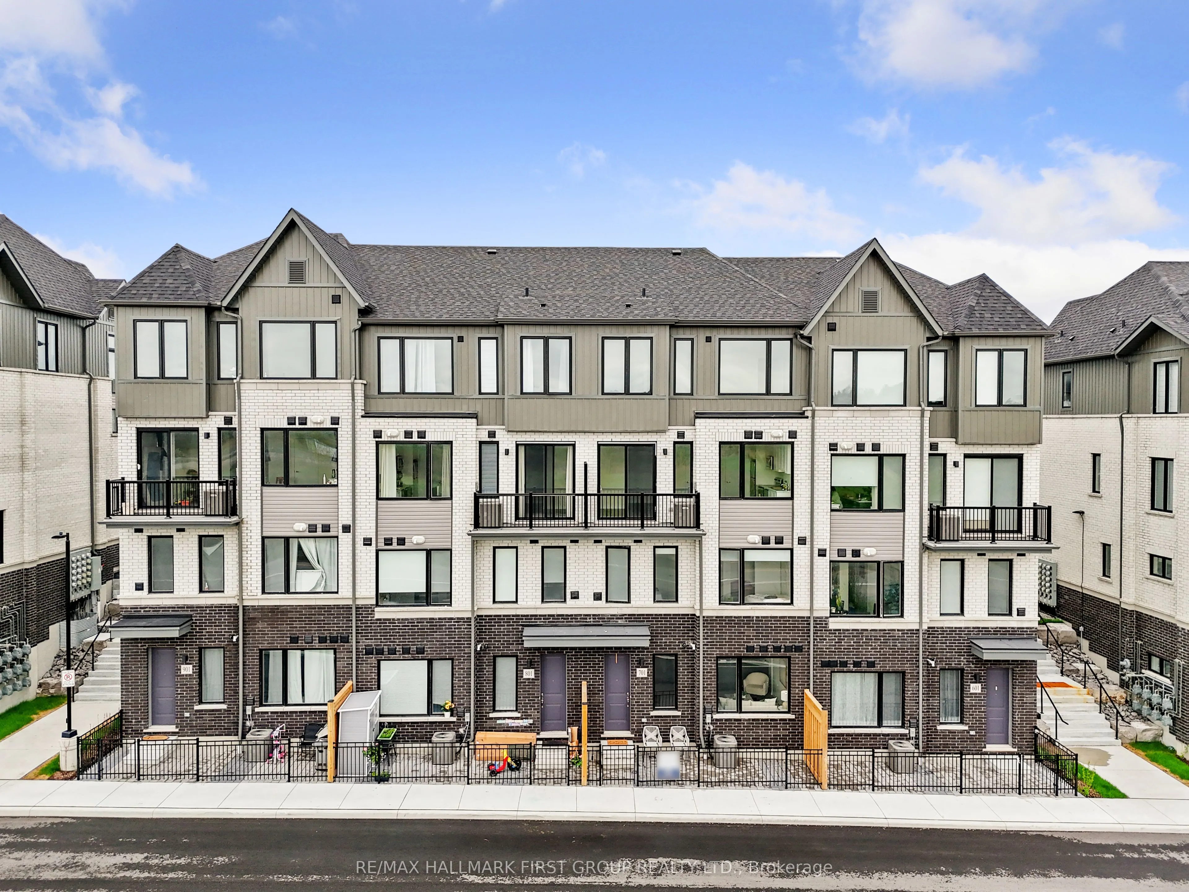 160 Densmore Road, #701