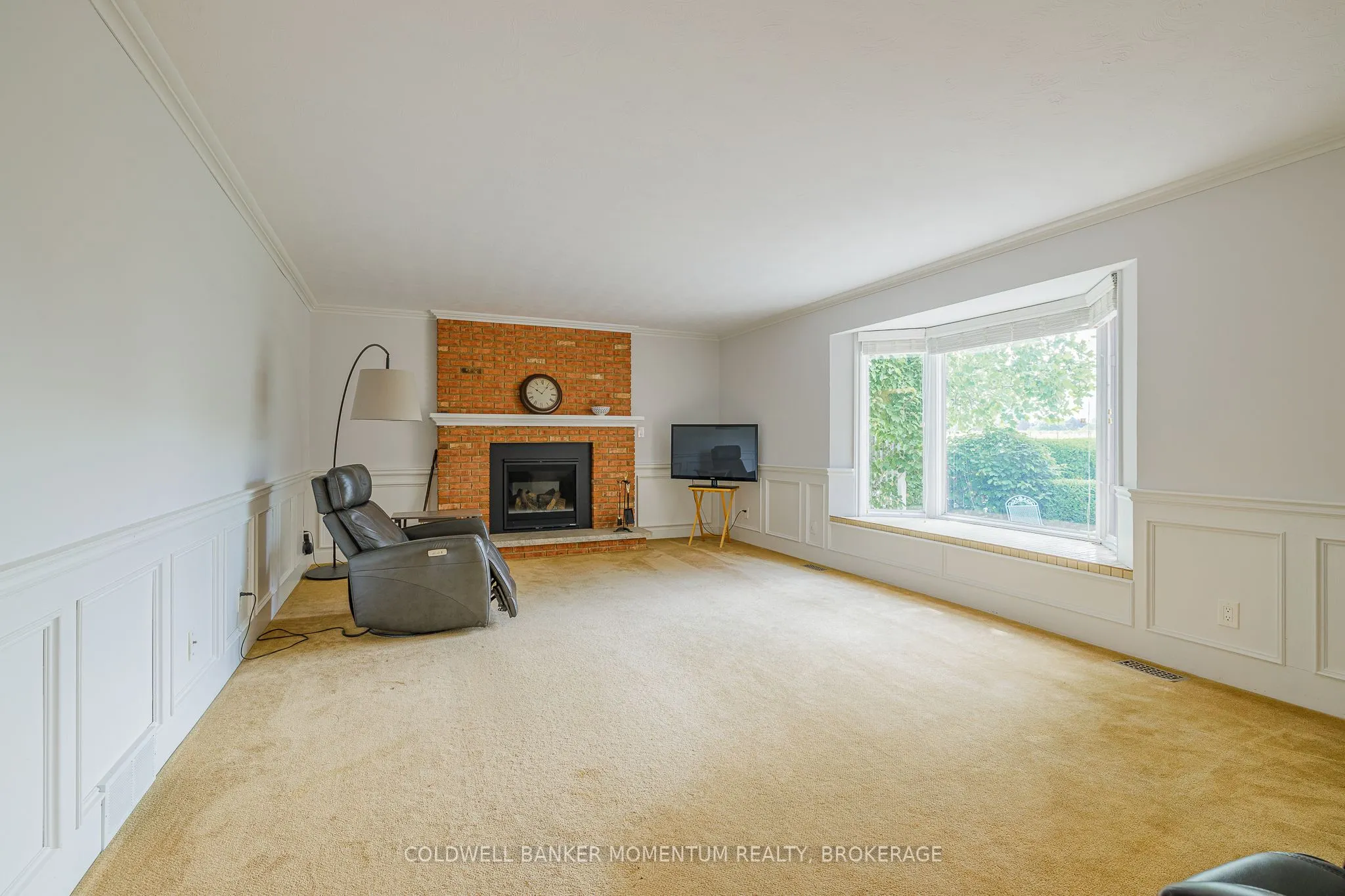 2115 Creek Road