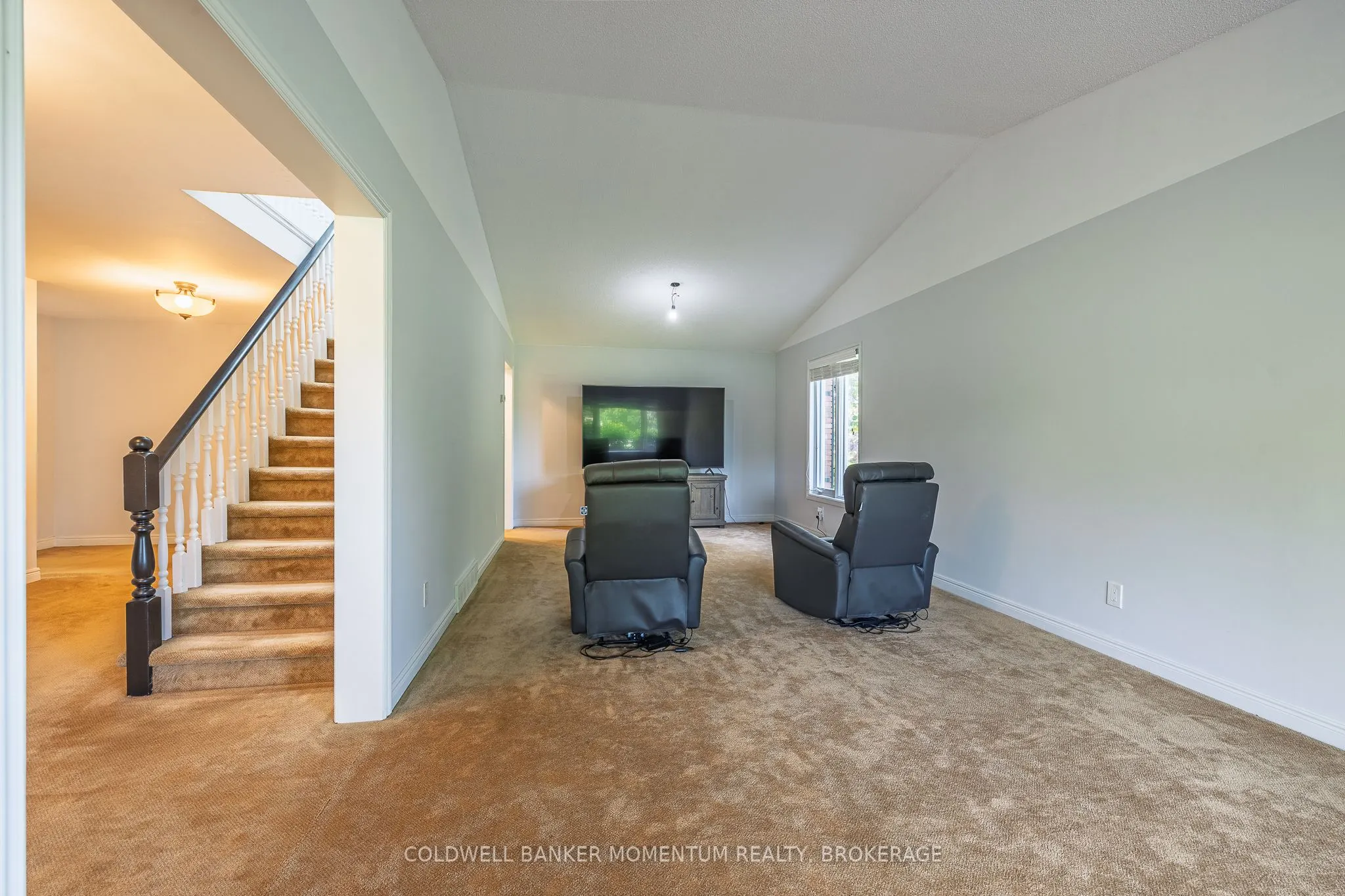 2115 Creek Road