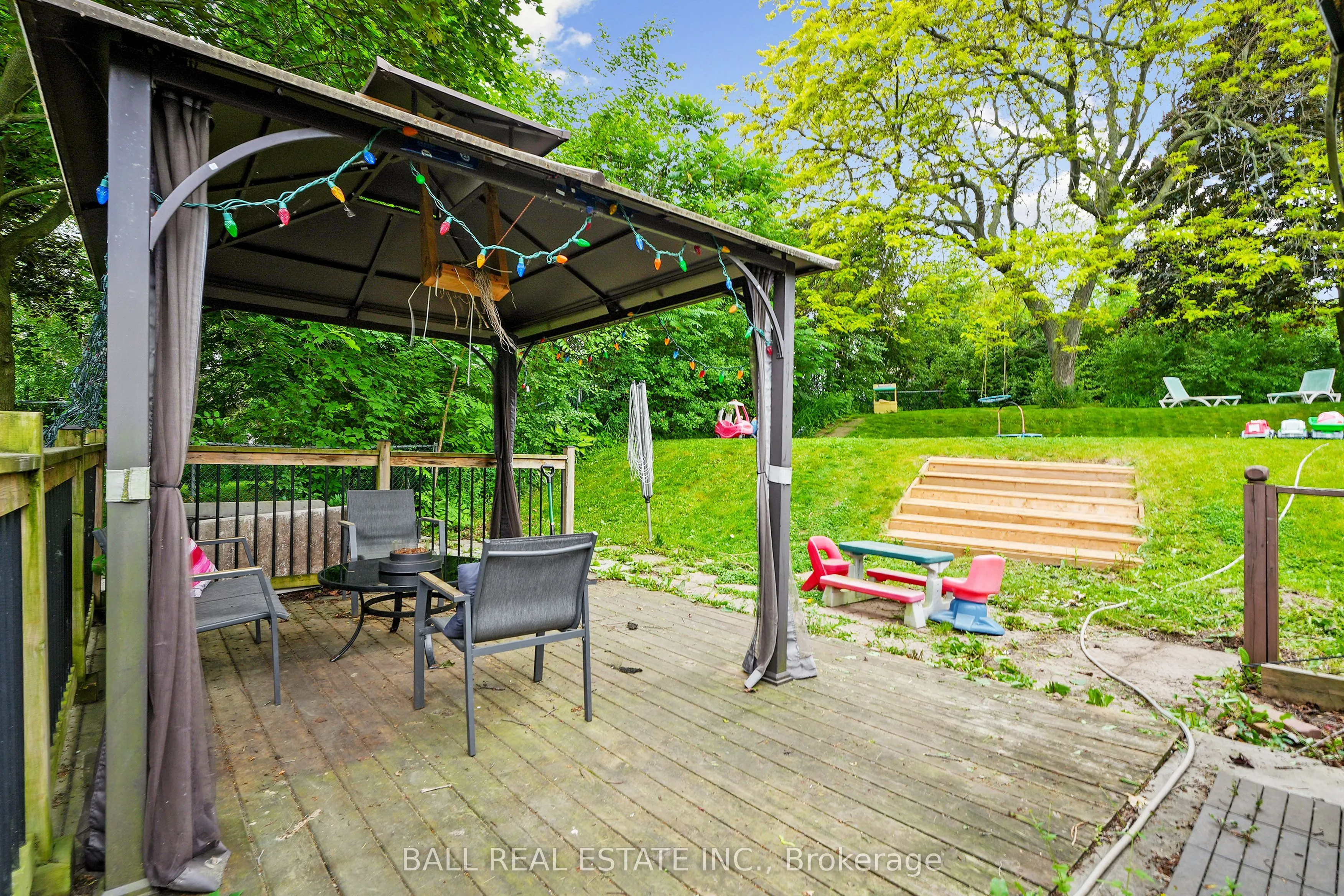 60A Crossley Drive
