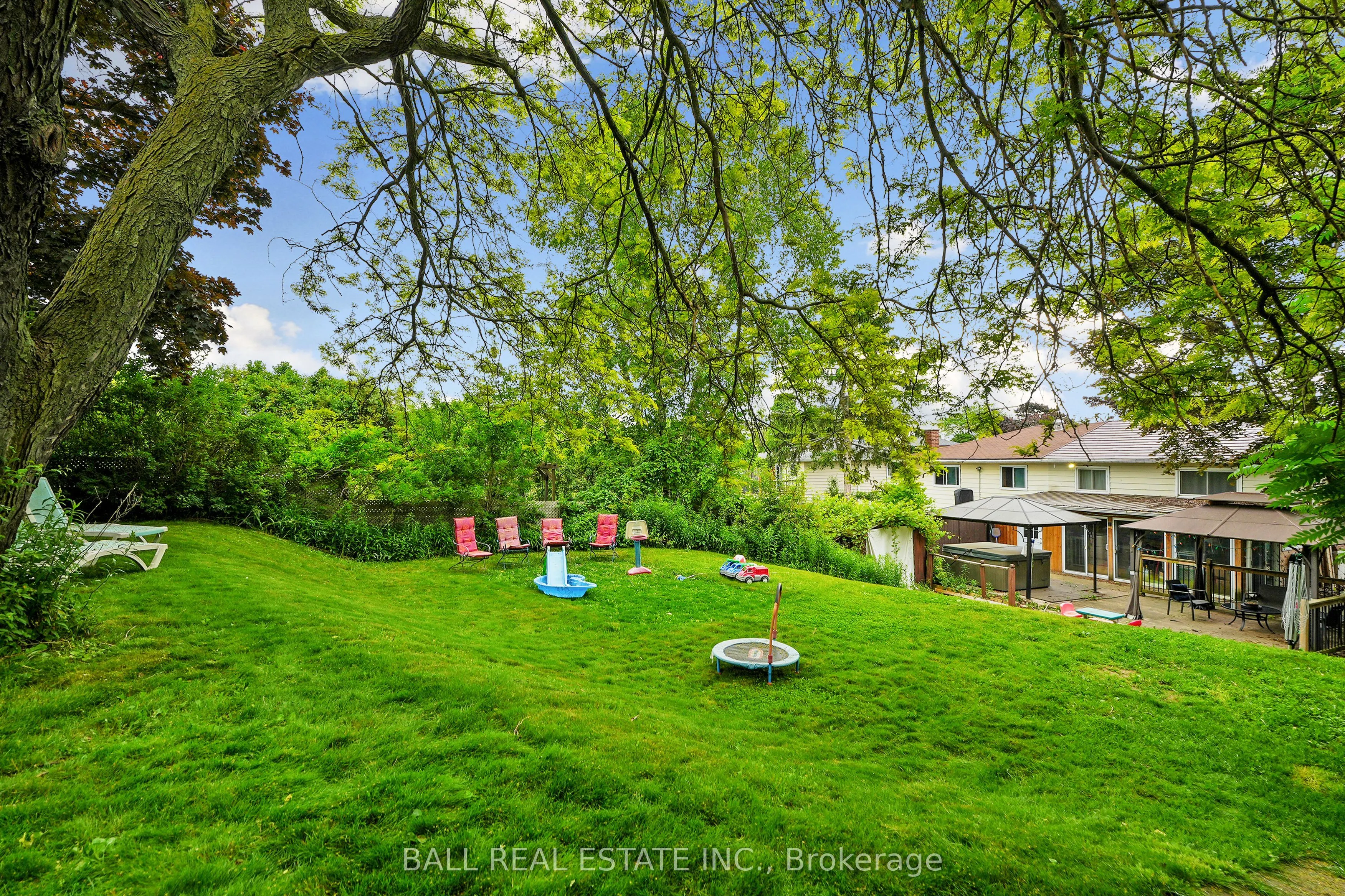 60A Crossley Drive