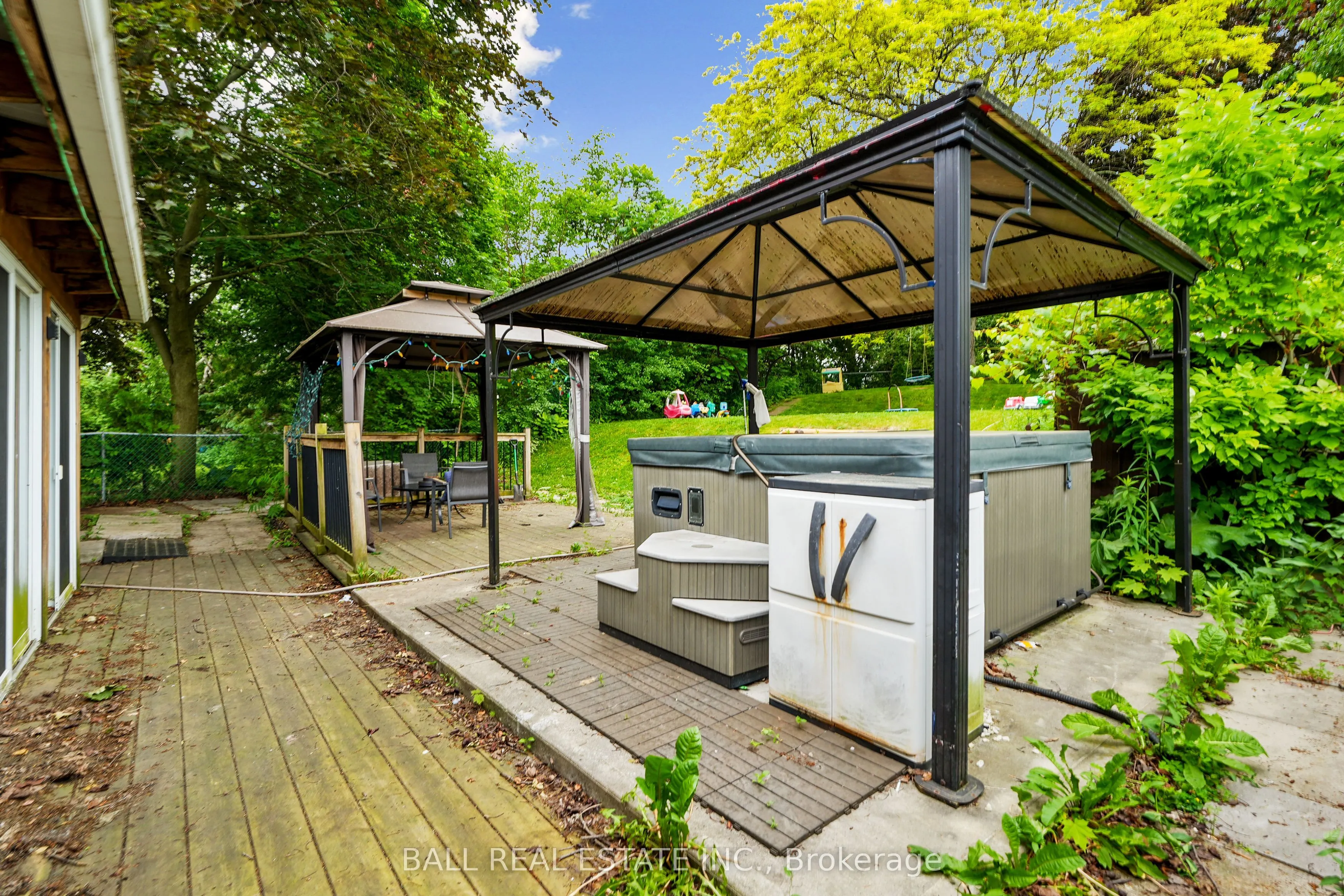 60A Crossley Drive