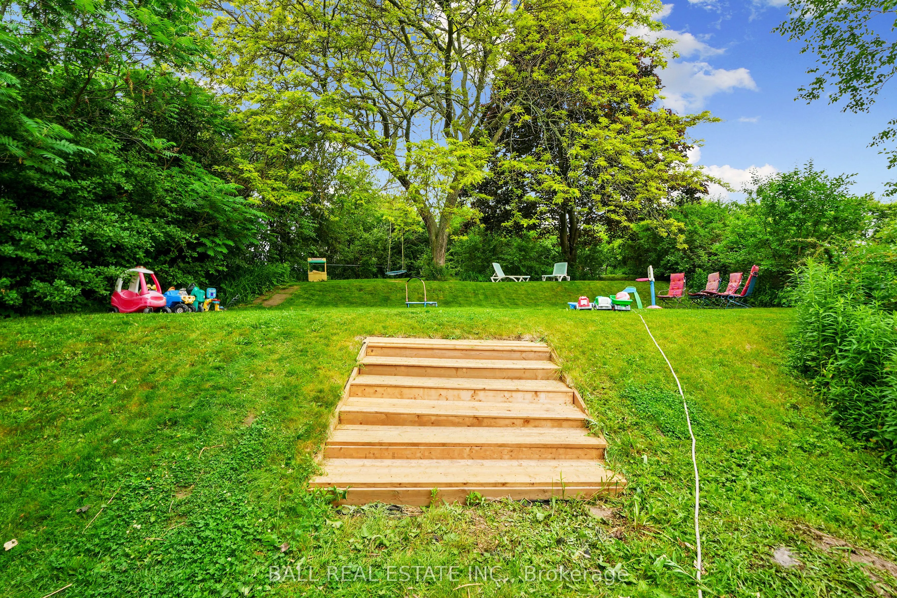 60A Crossley Drive
