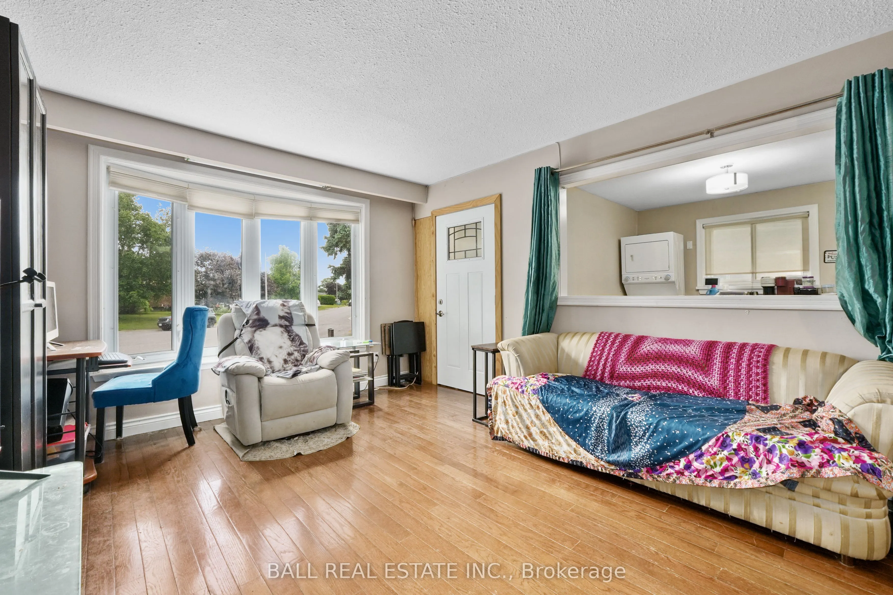 60A Crossley Drive