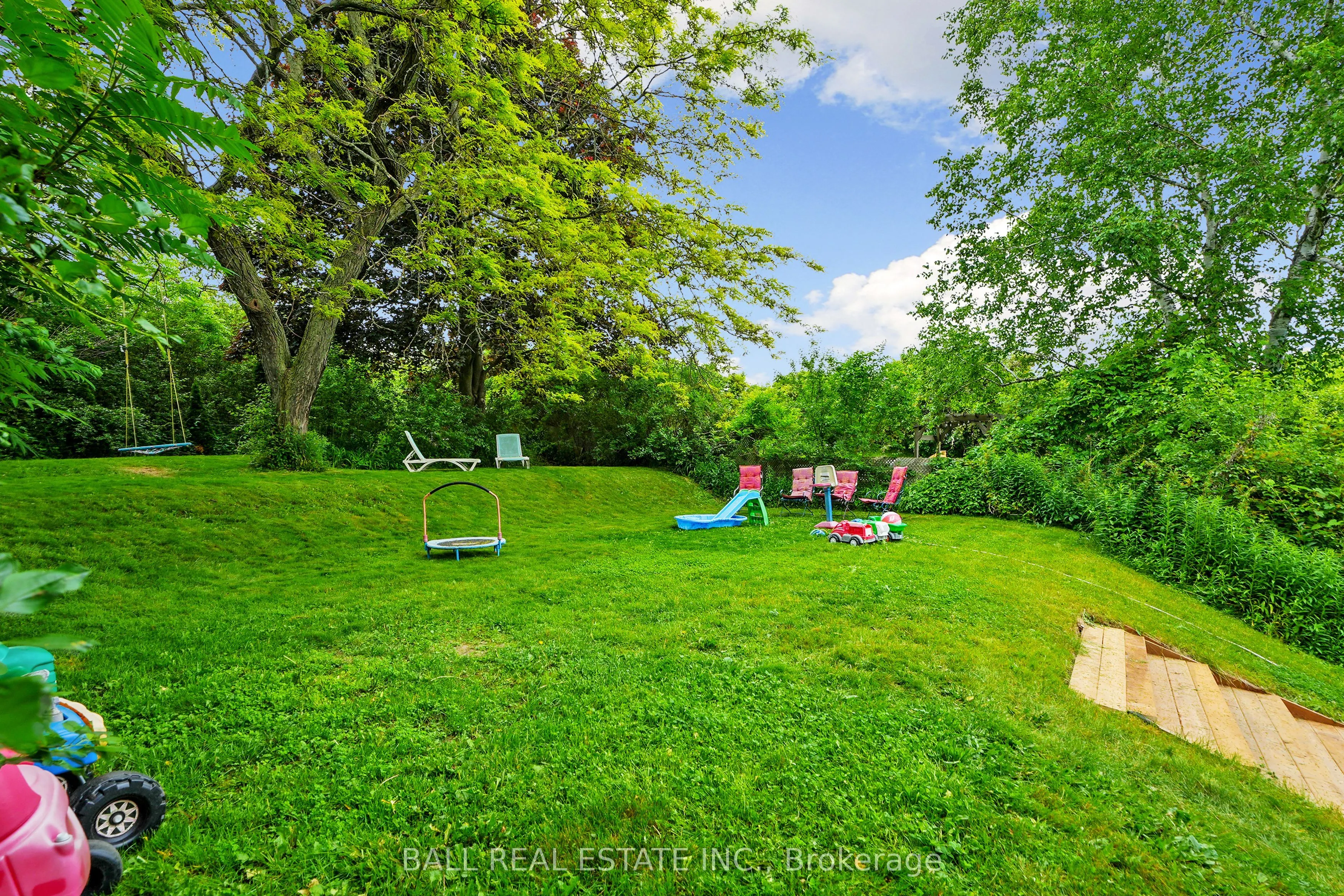 60A Crossley Drive