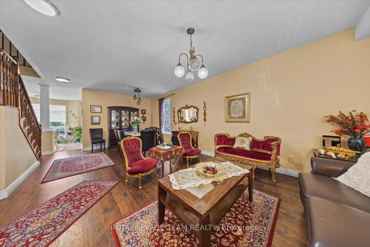 12 Sunvale Way
