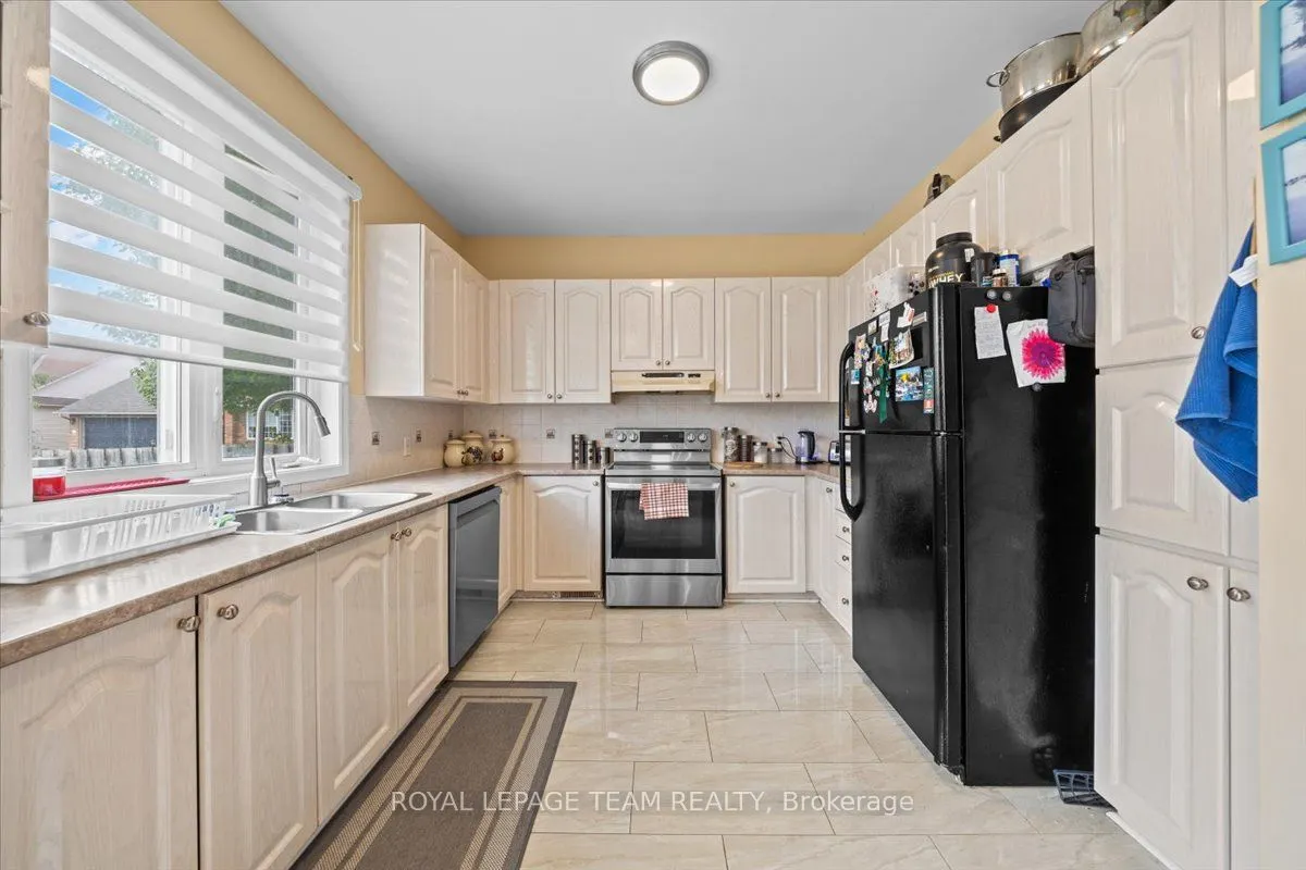 12 Sunvale Way