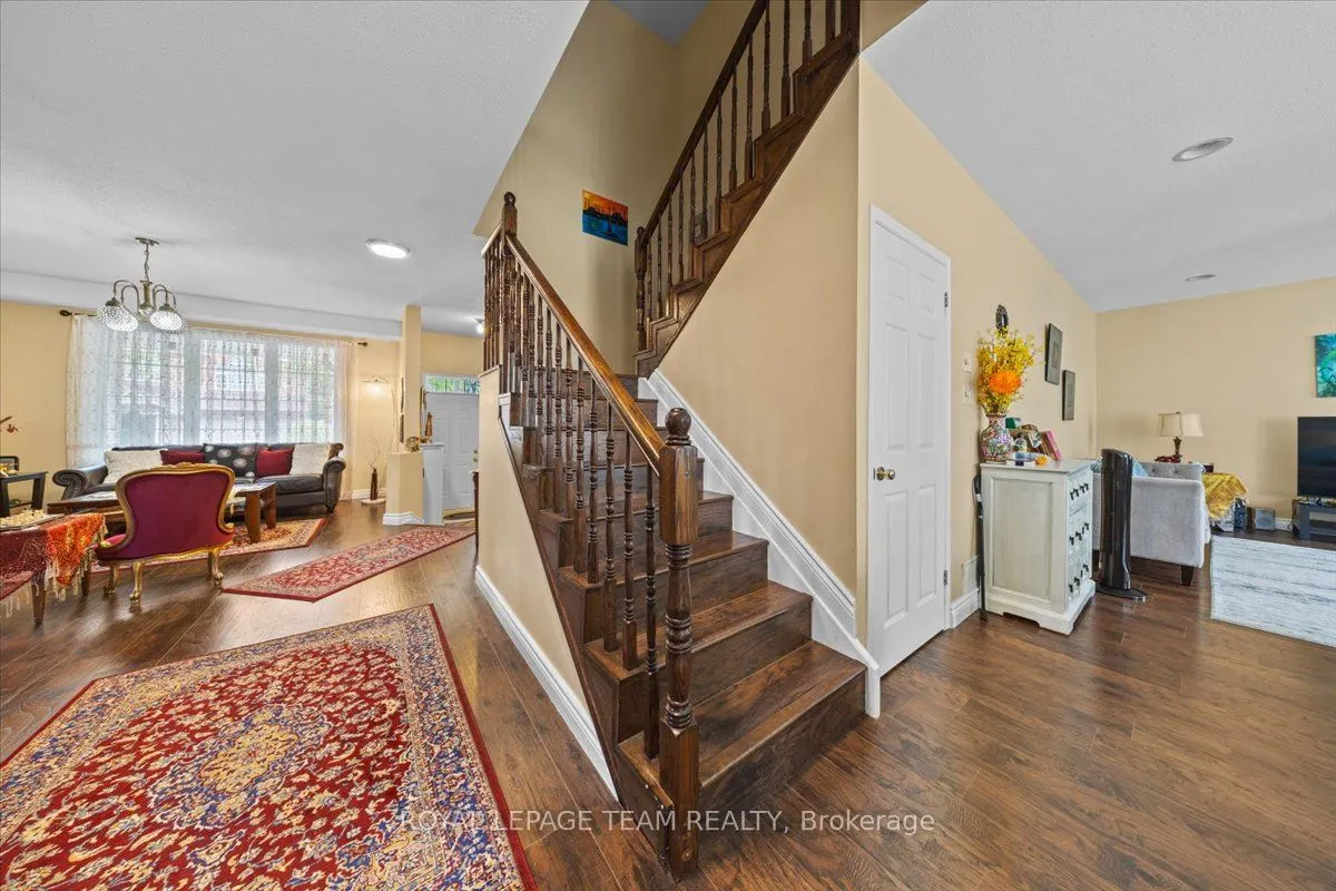 12 Sunvale Way