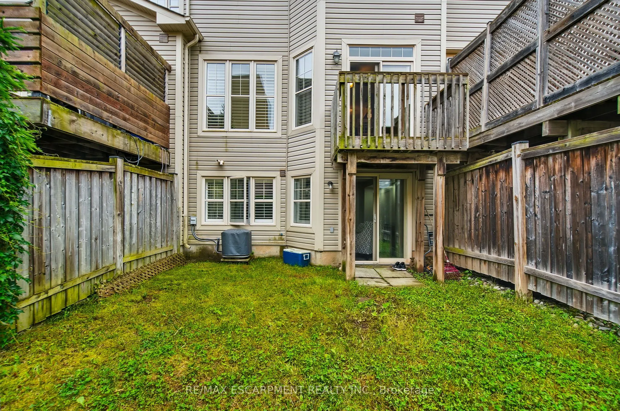 71 CATHEDRAL Court