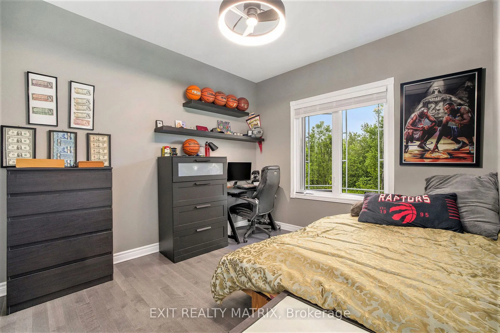 3253 Maisonneuve Road