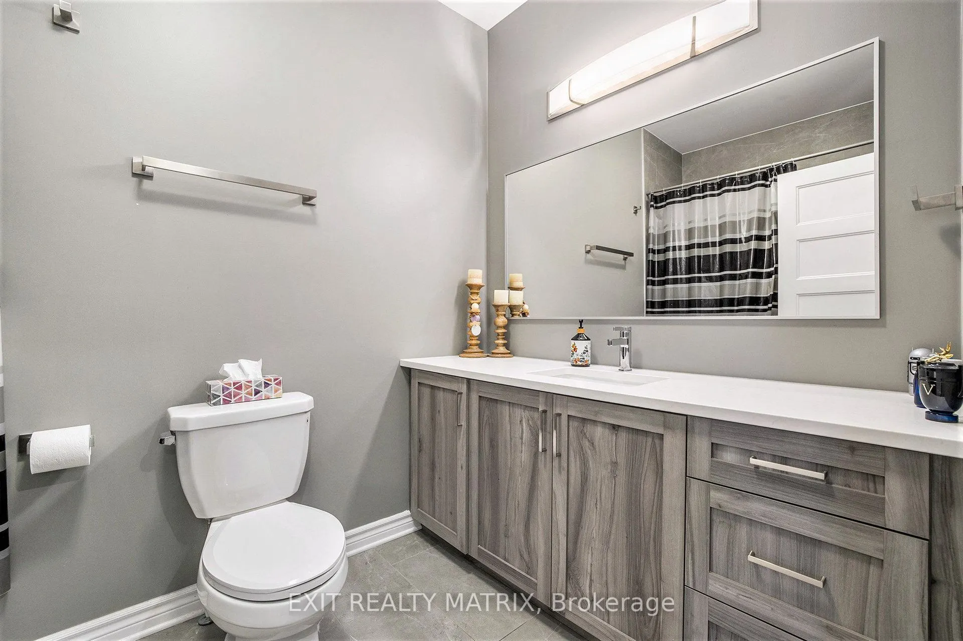 3253 Maisonneuve Road