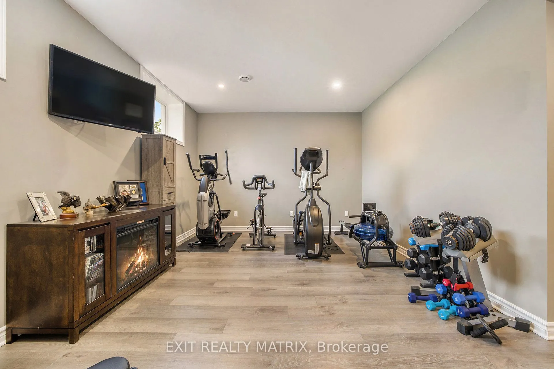 3253 Maisonneuve Road