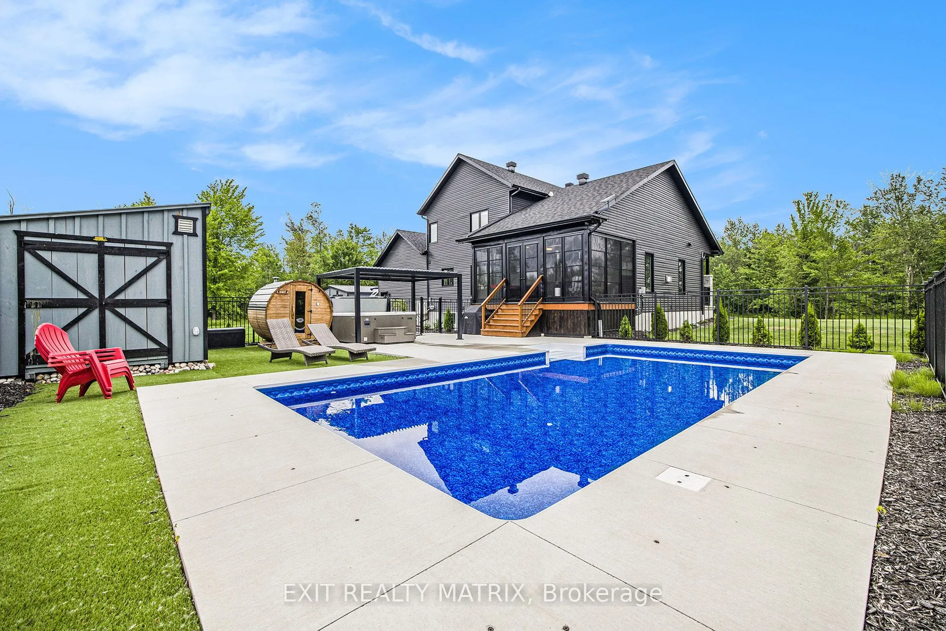 3253 Maisonneuve Road