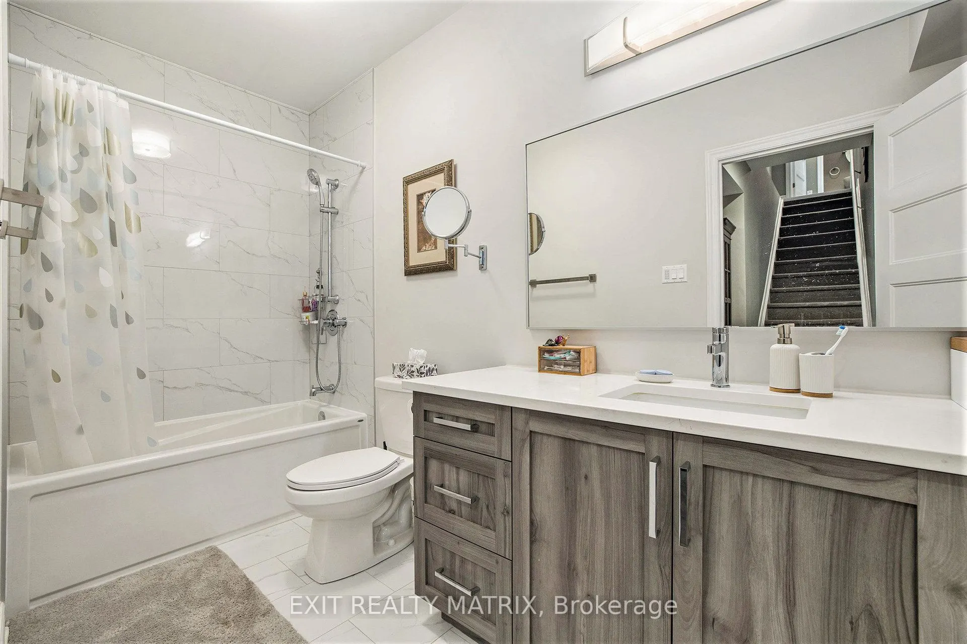 3253 Maisonneuve Road