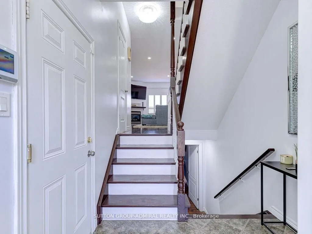 31 Palacebeach Trail
