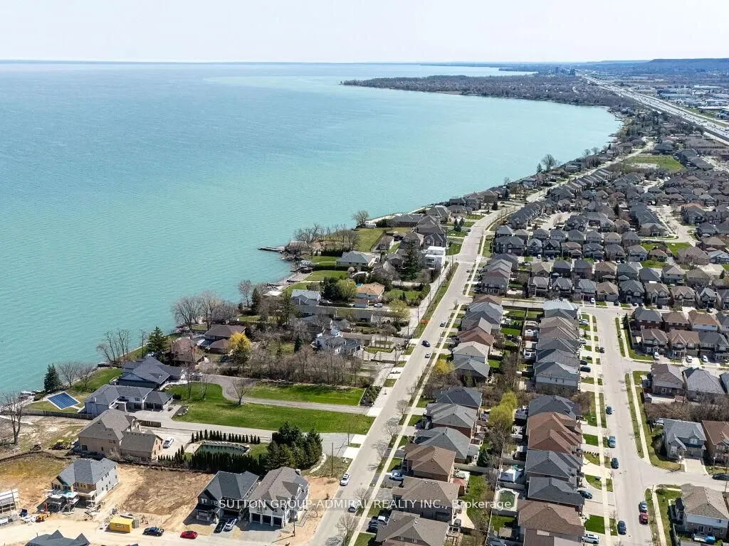 31 Palacebeach Trail