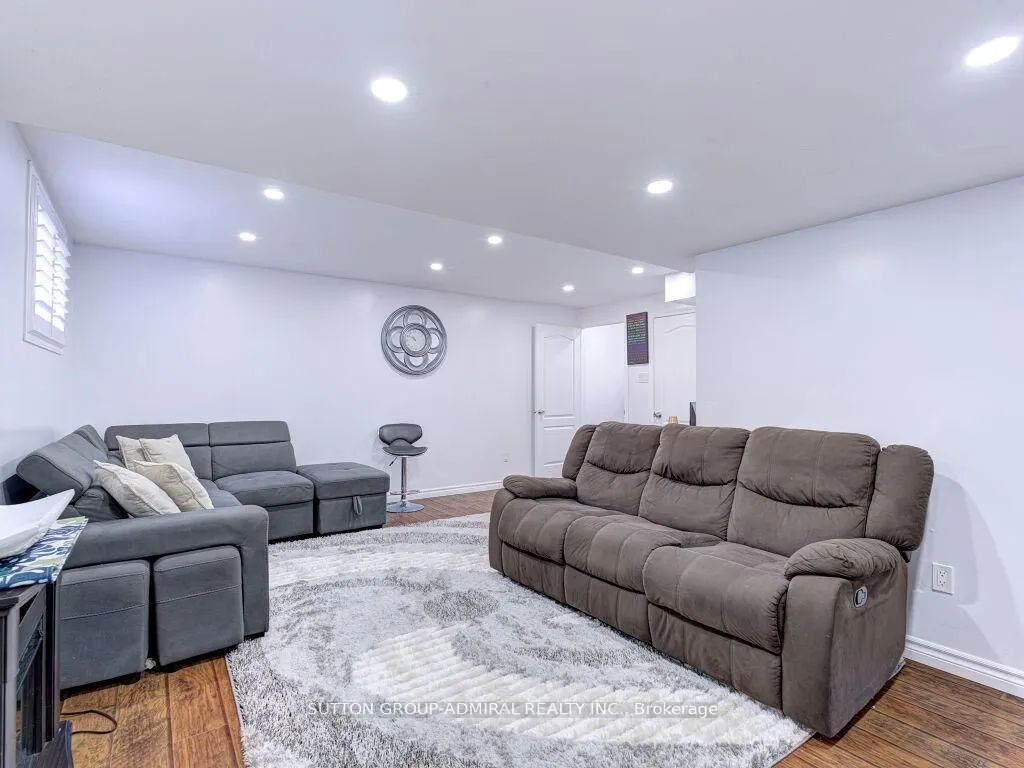 31 Palacebeach Trail