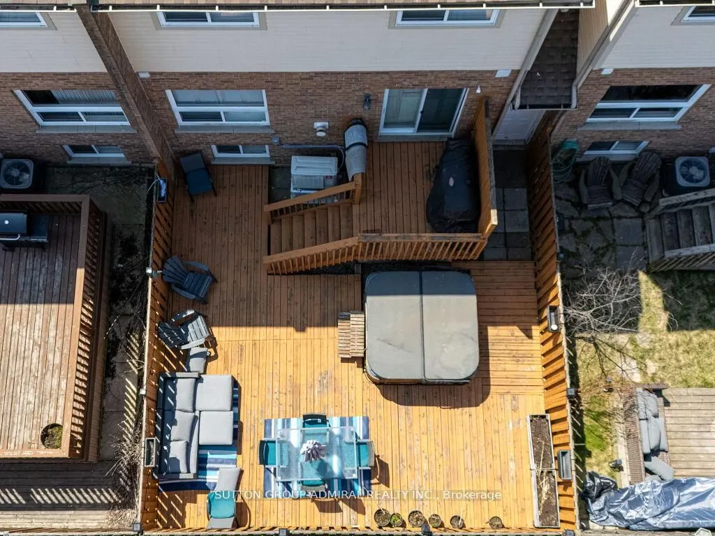 31 Palacebeach Trail