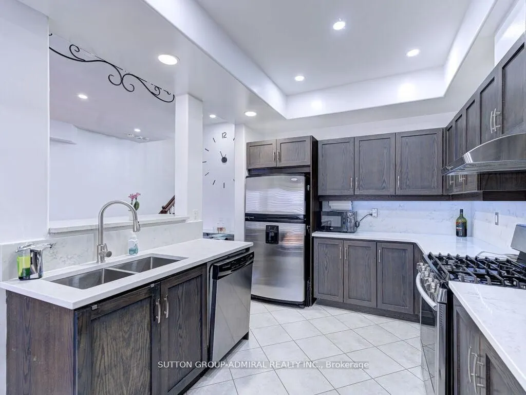 31 Palacebeach Trail