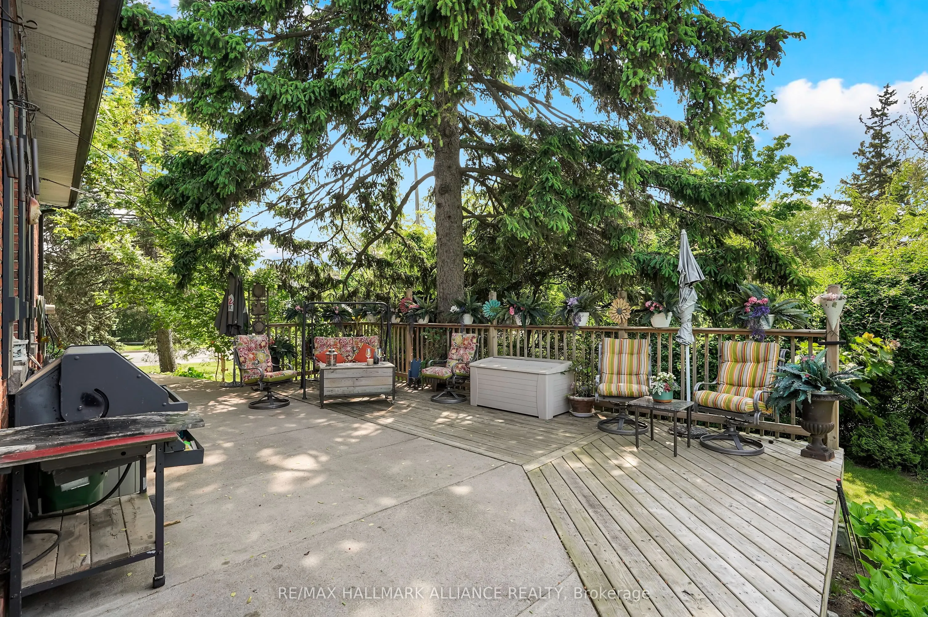 39 Lakeview Drive