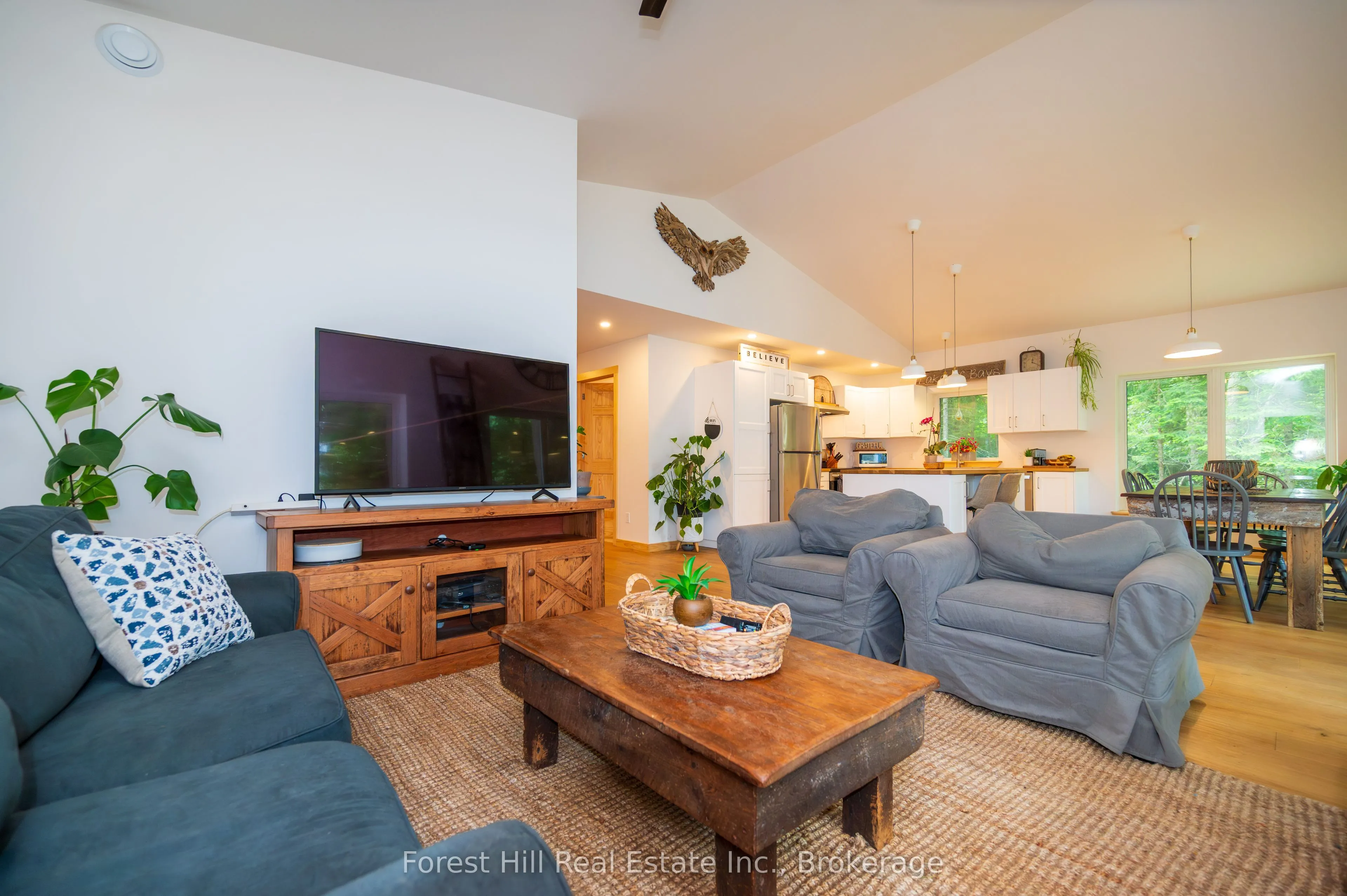 2776 MUSKOKA RD 117 Road S
