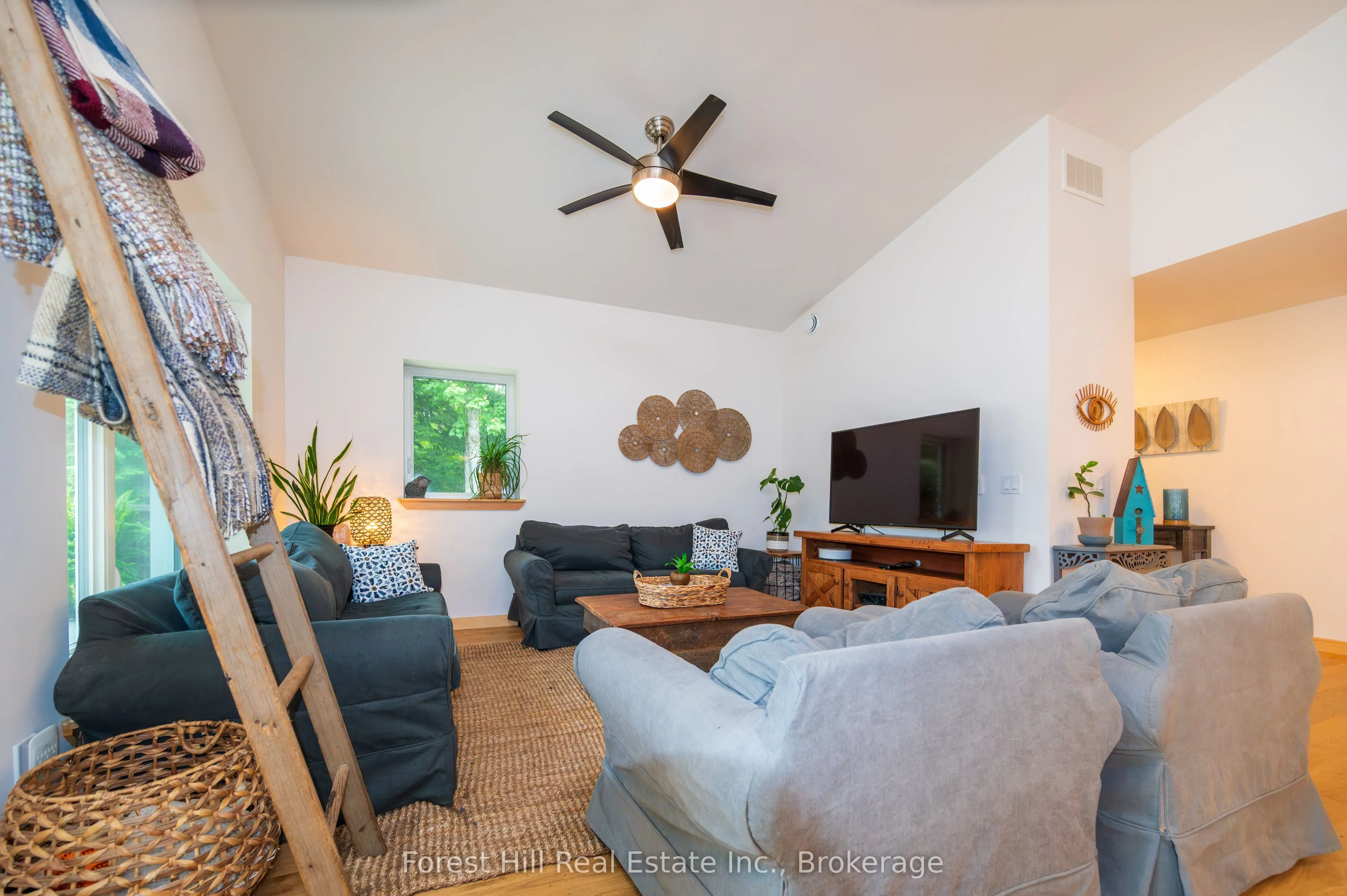 2776 MUSKOKA RD 117 Road S