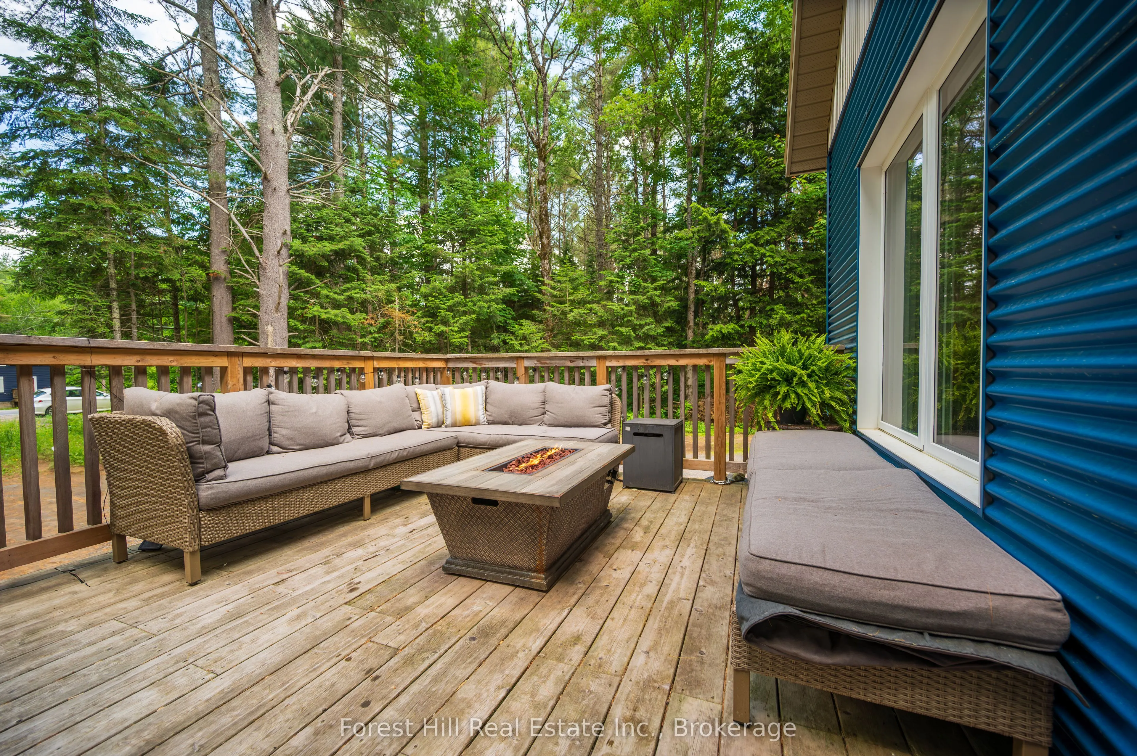 2776 MUSKOKA RD 117 Road S