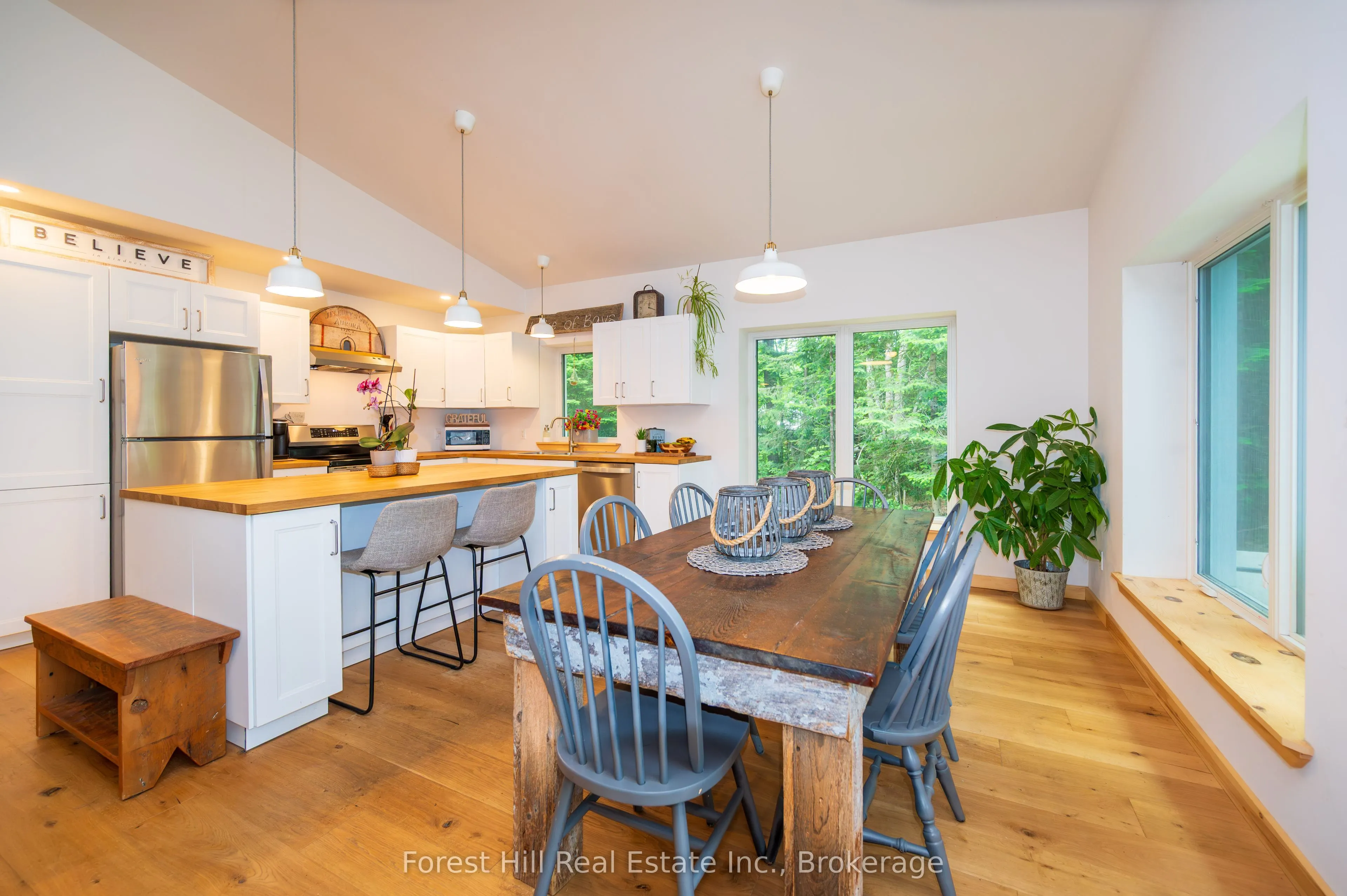 2776 MUSKOKA RD 117 Road S