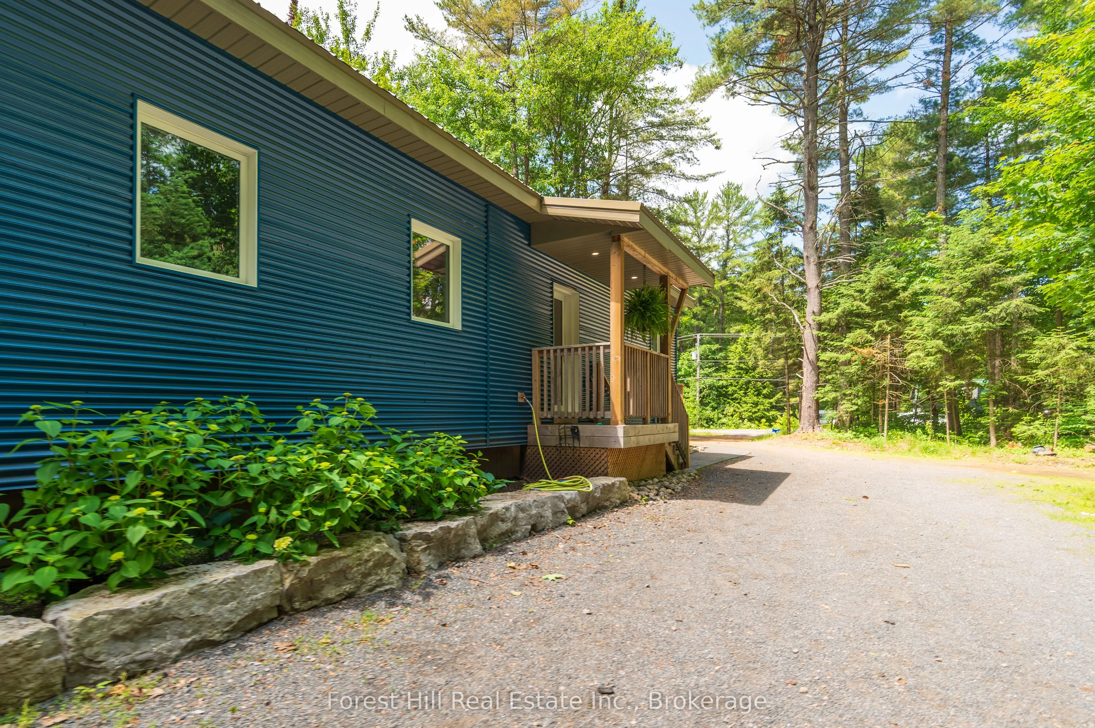 2776 MUSKOKA RD 117 Road S