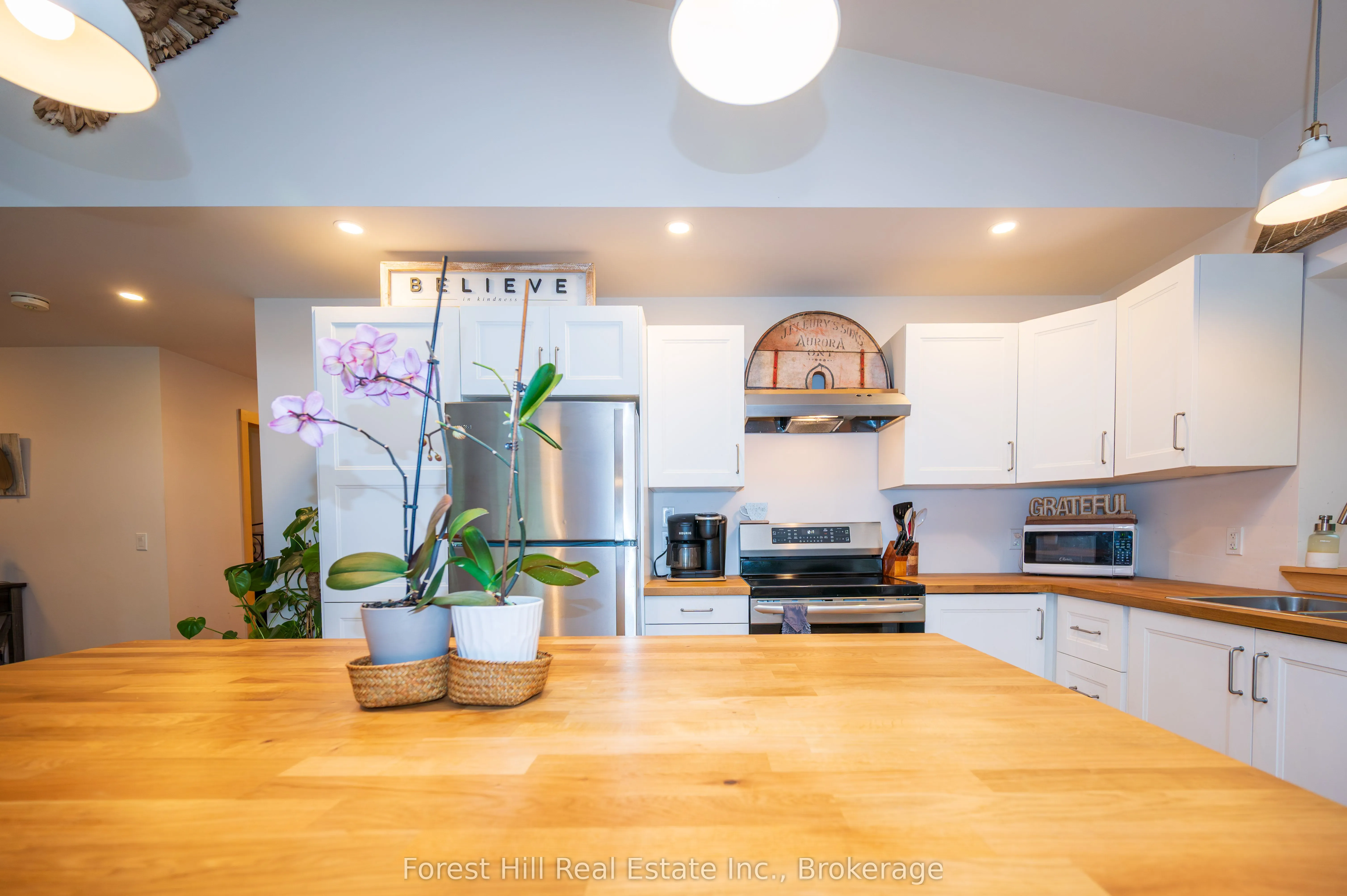 2776 MUSKOKA RD 117 Road S