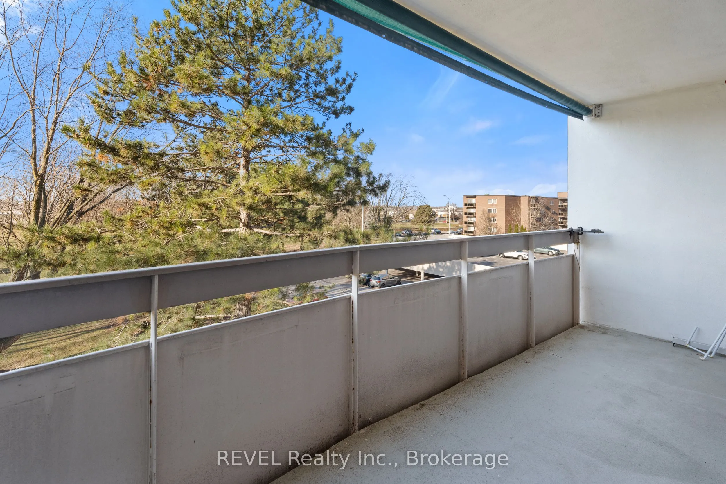365 Geneva Street, #411