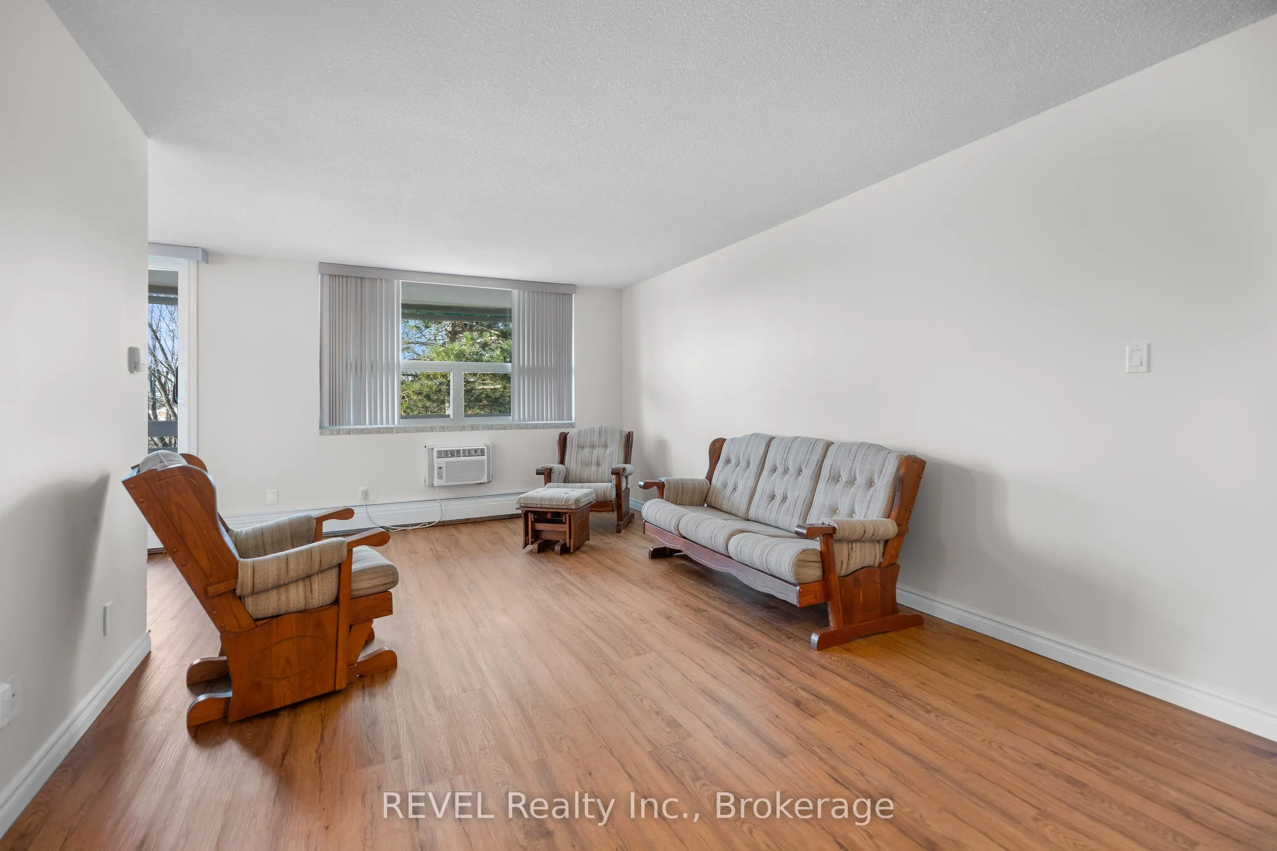 365 Geneva Street, #411
