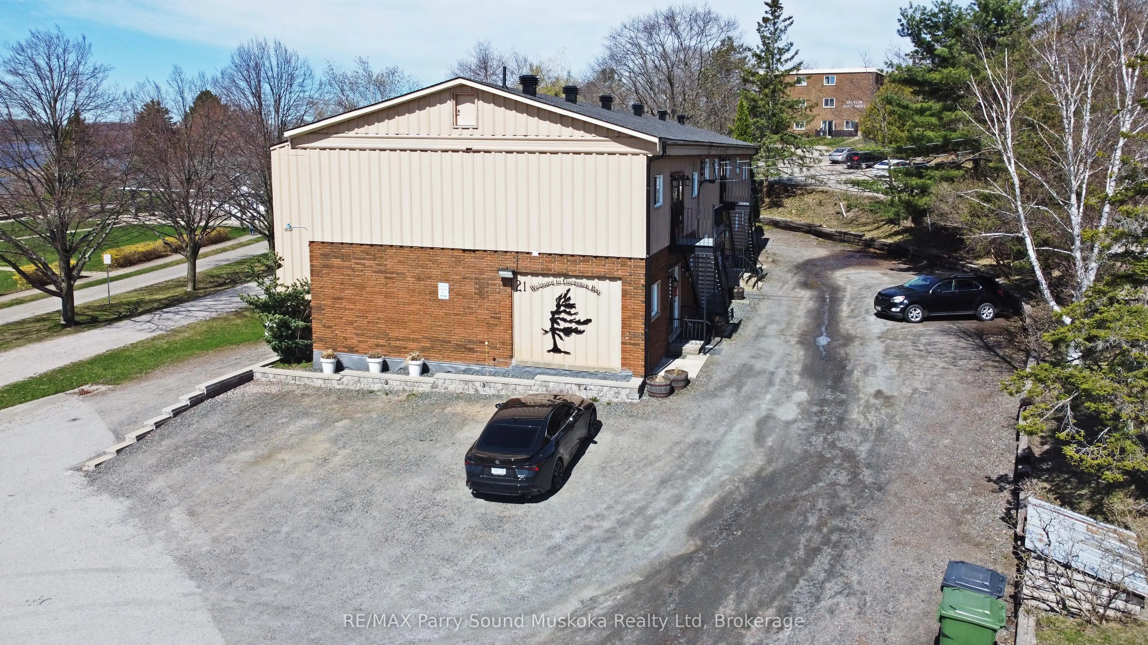 21 Prospect Street, #7