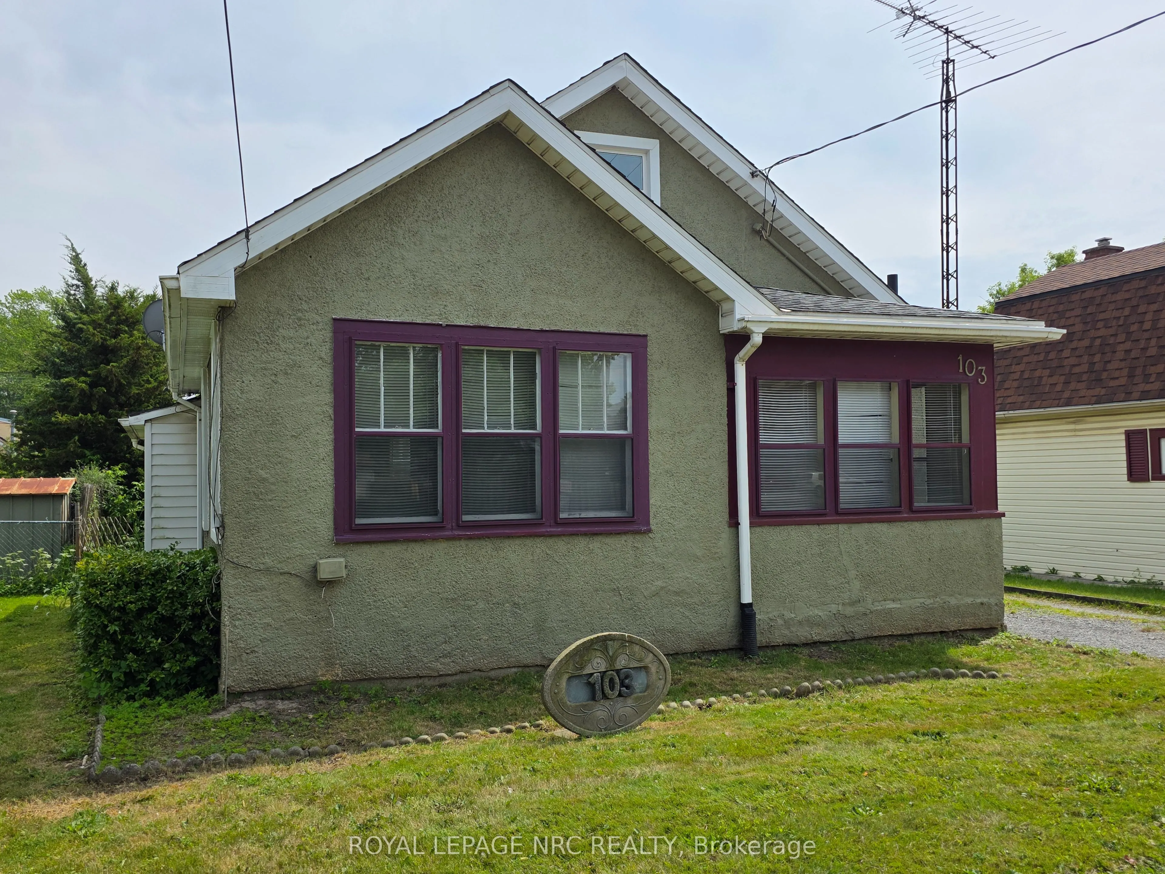 103 Main Street E