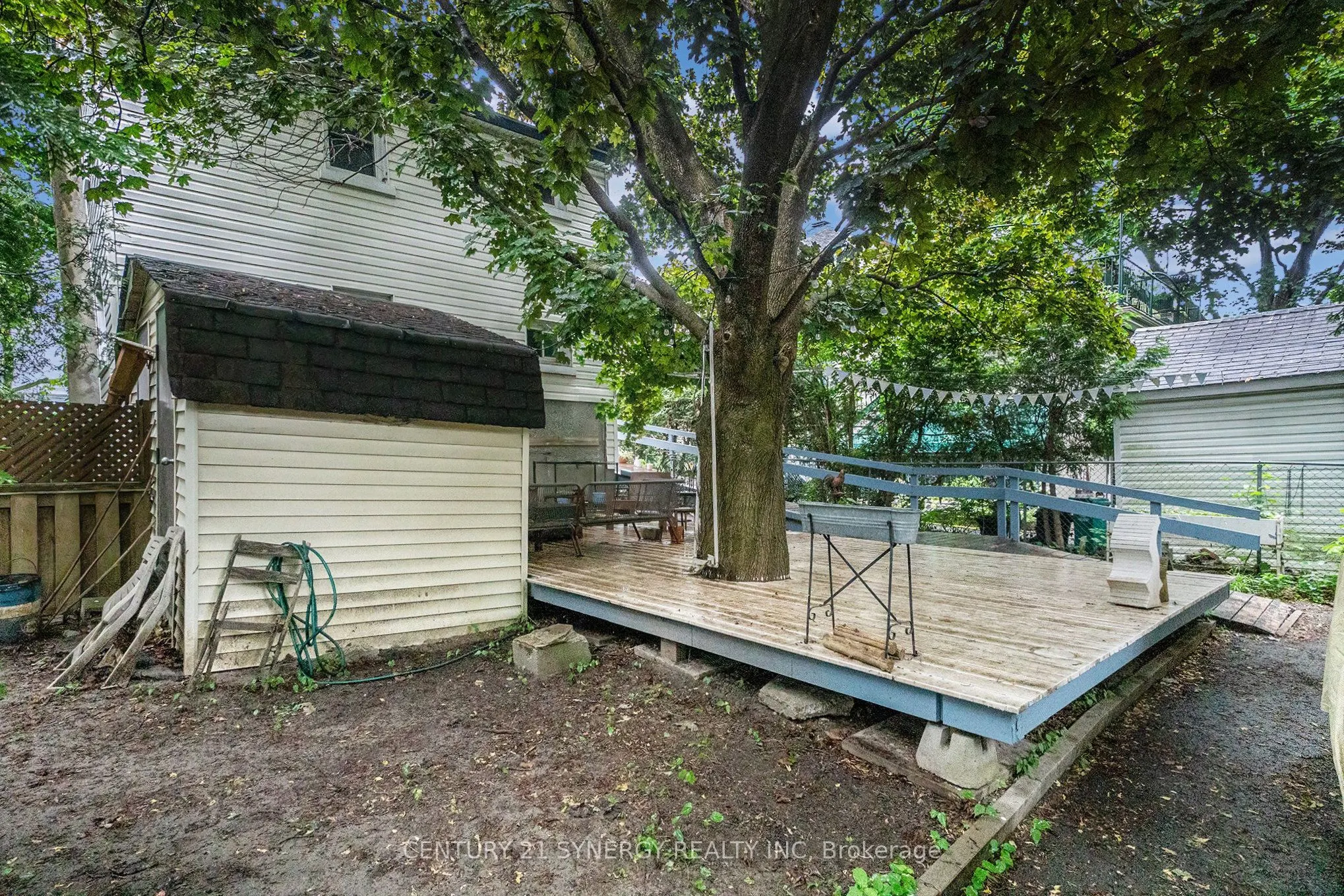327 Richelieu Avenue