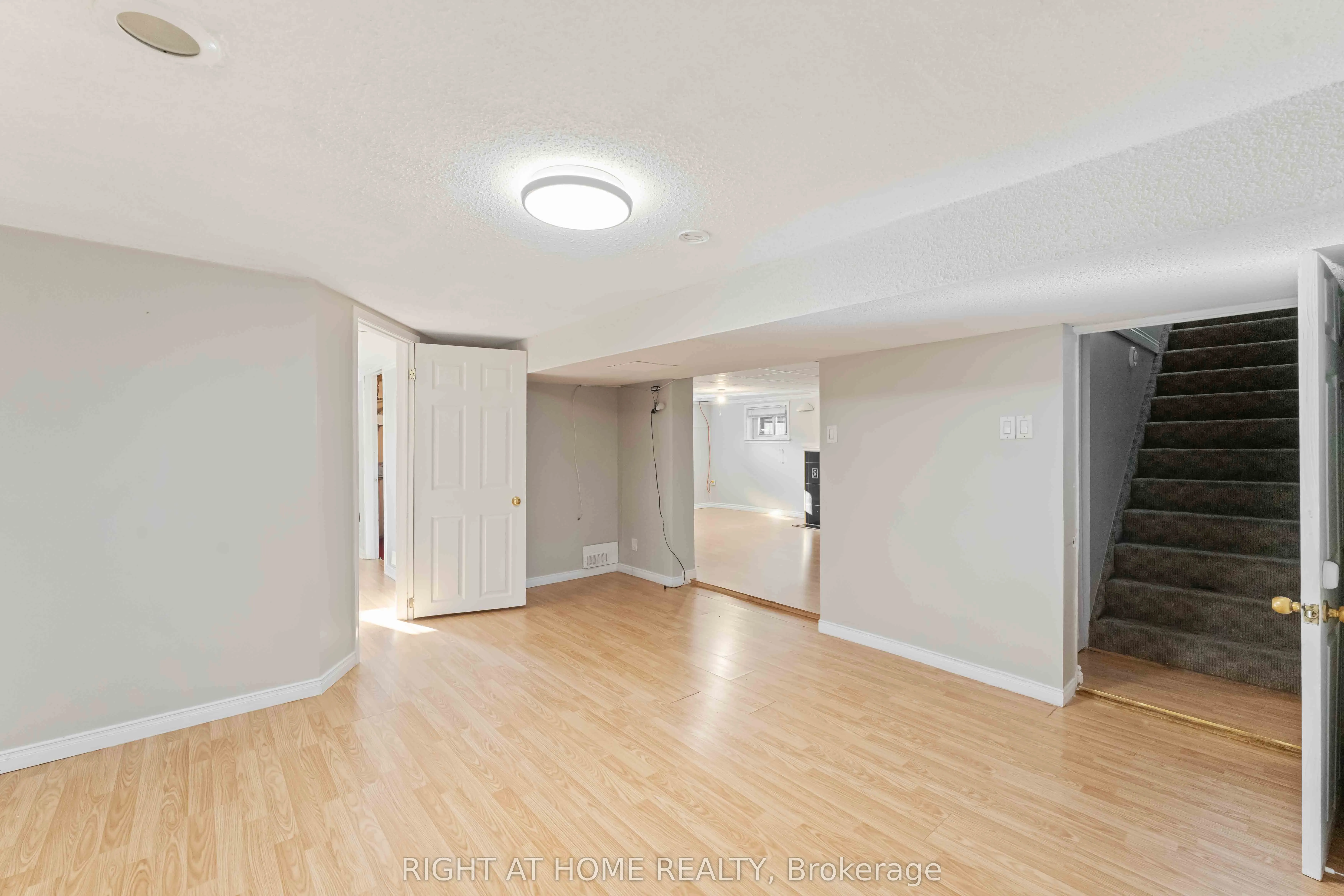 599 Donald Street