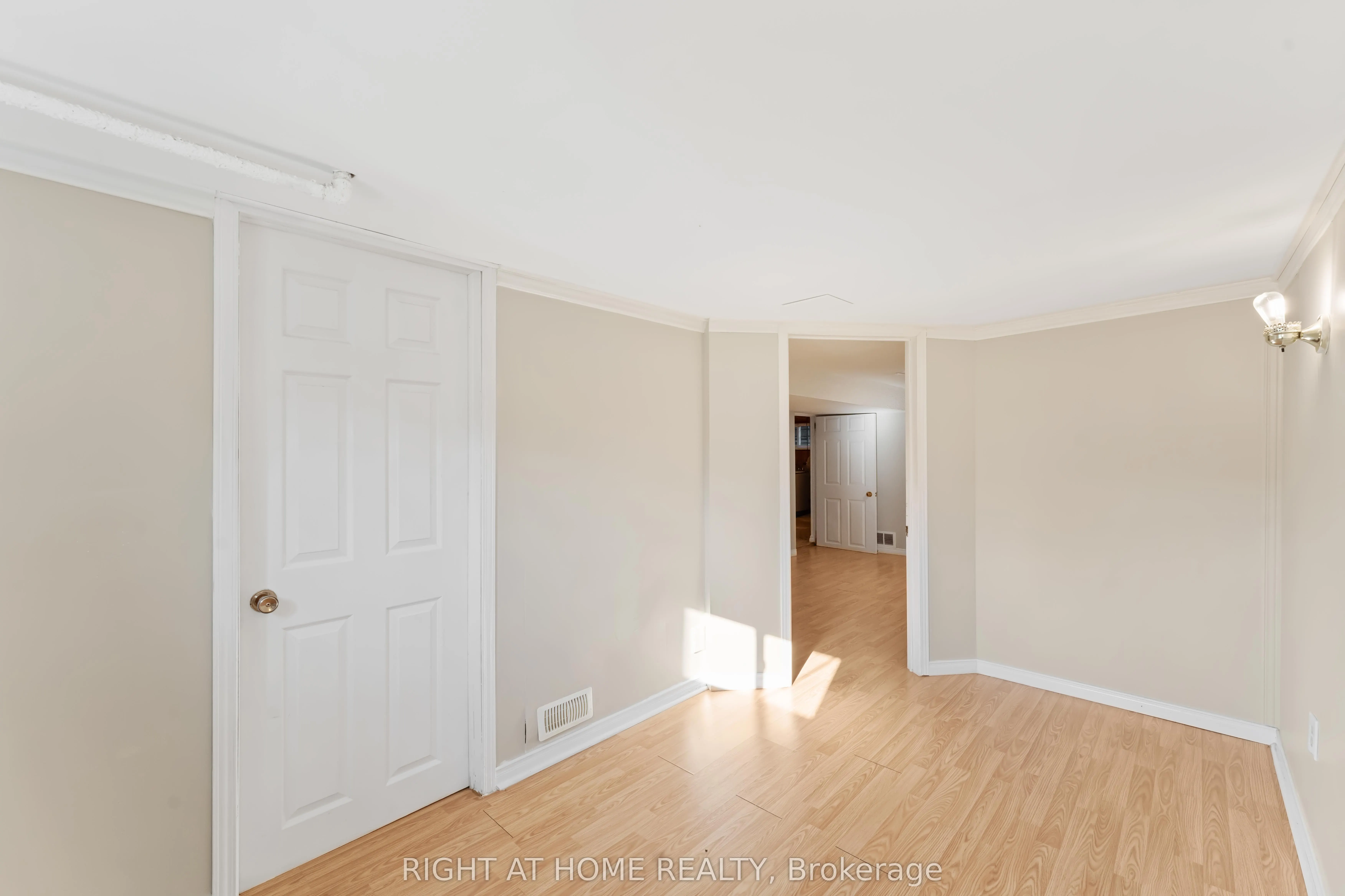 599 Donald Street