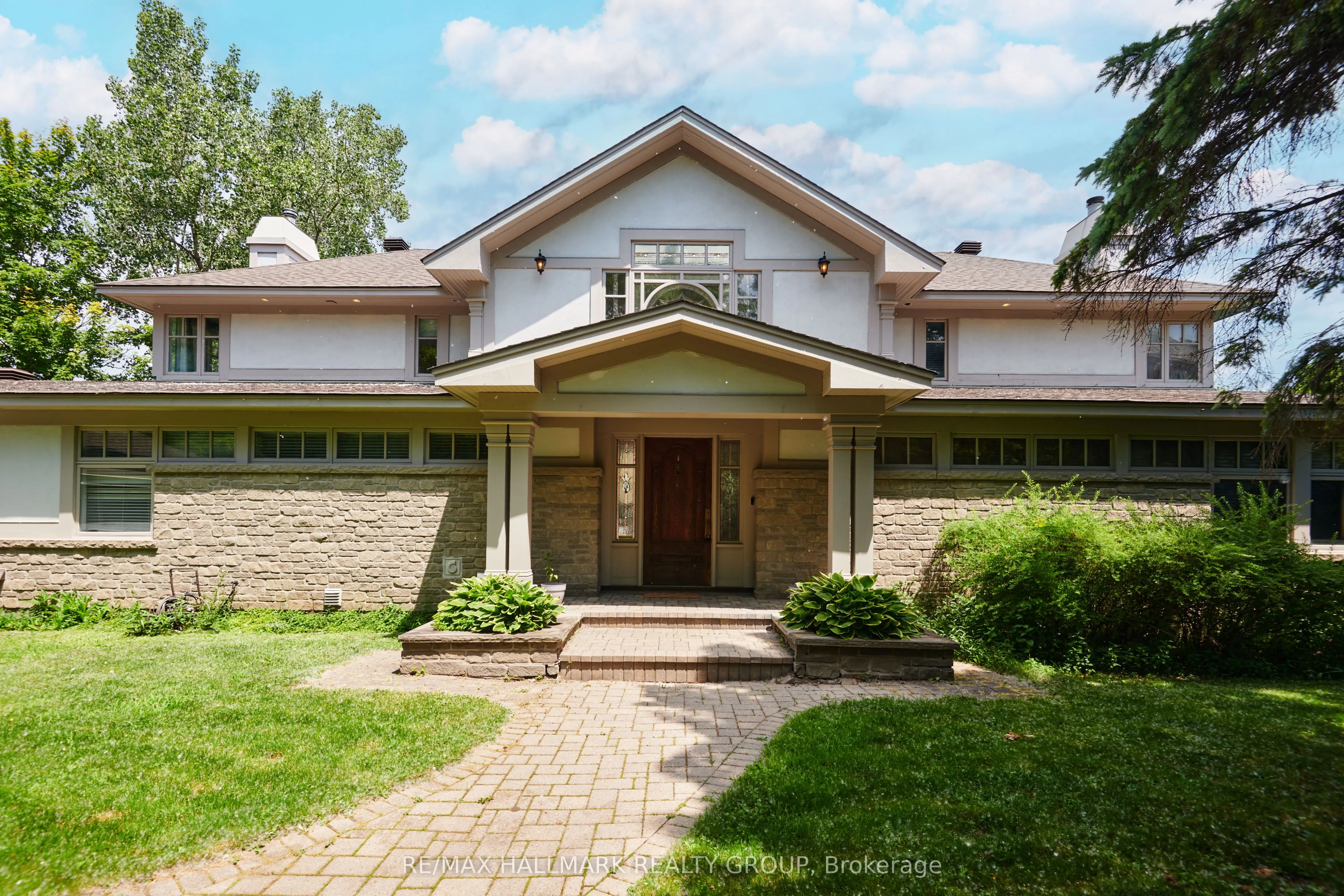 23 DAVIDSON Drive