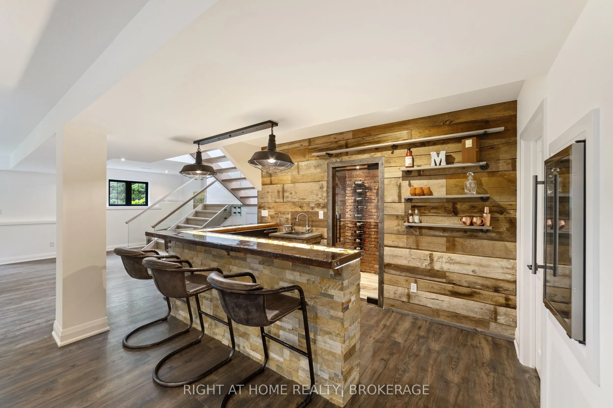515 Hamilton Drive