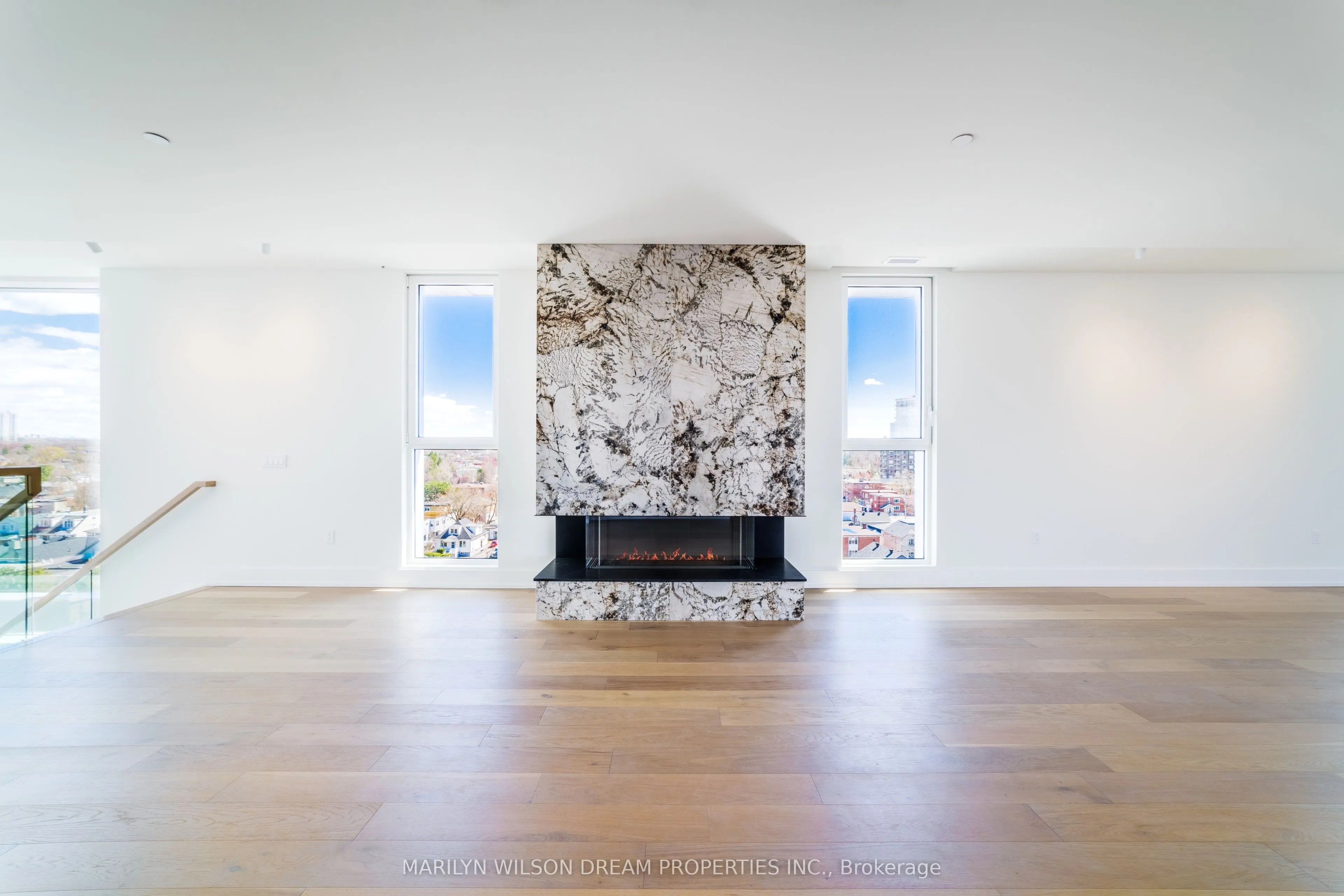 135 Barrette Street, #PH3