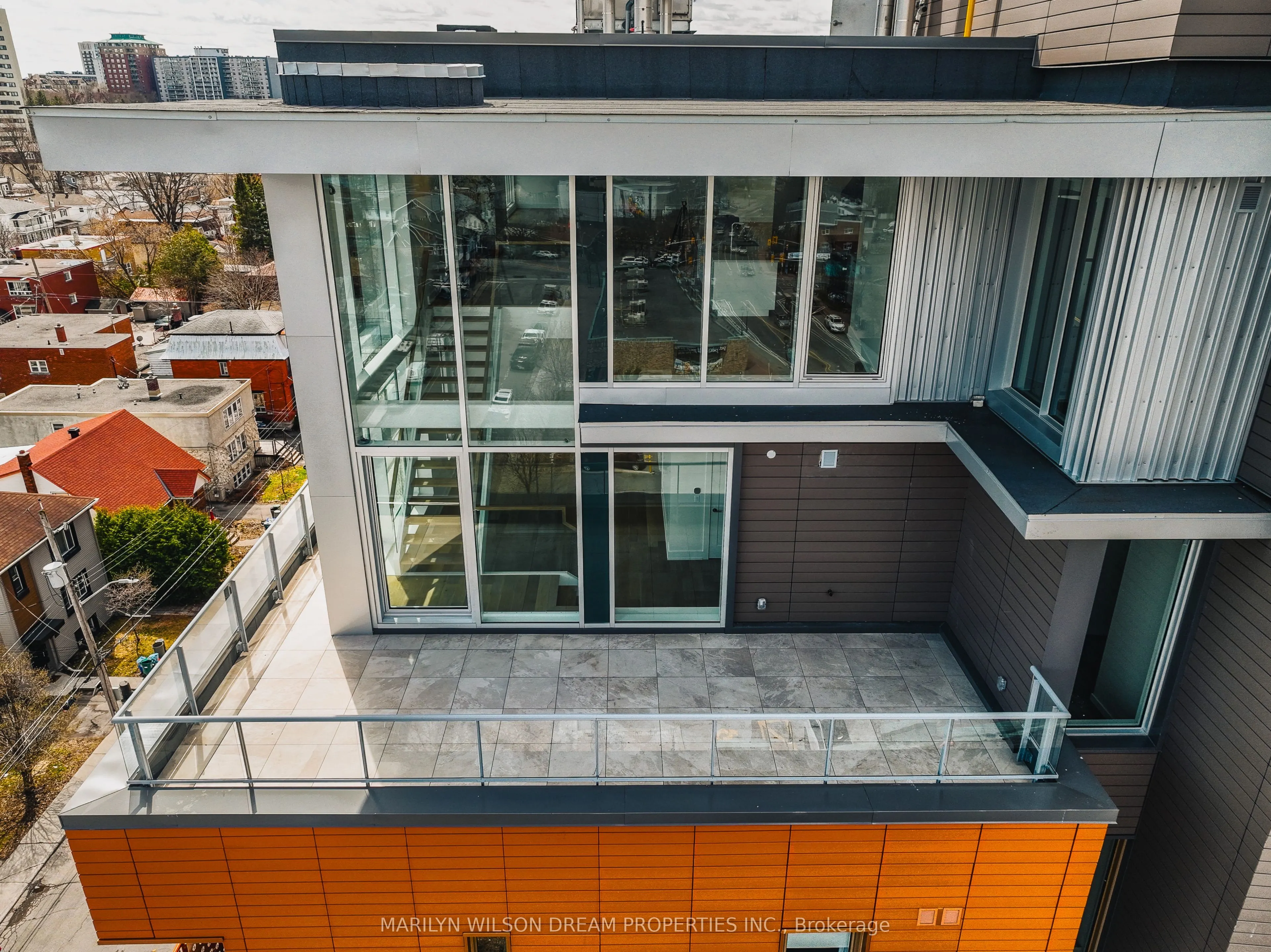 135 Barrette Street, #PH3