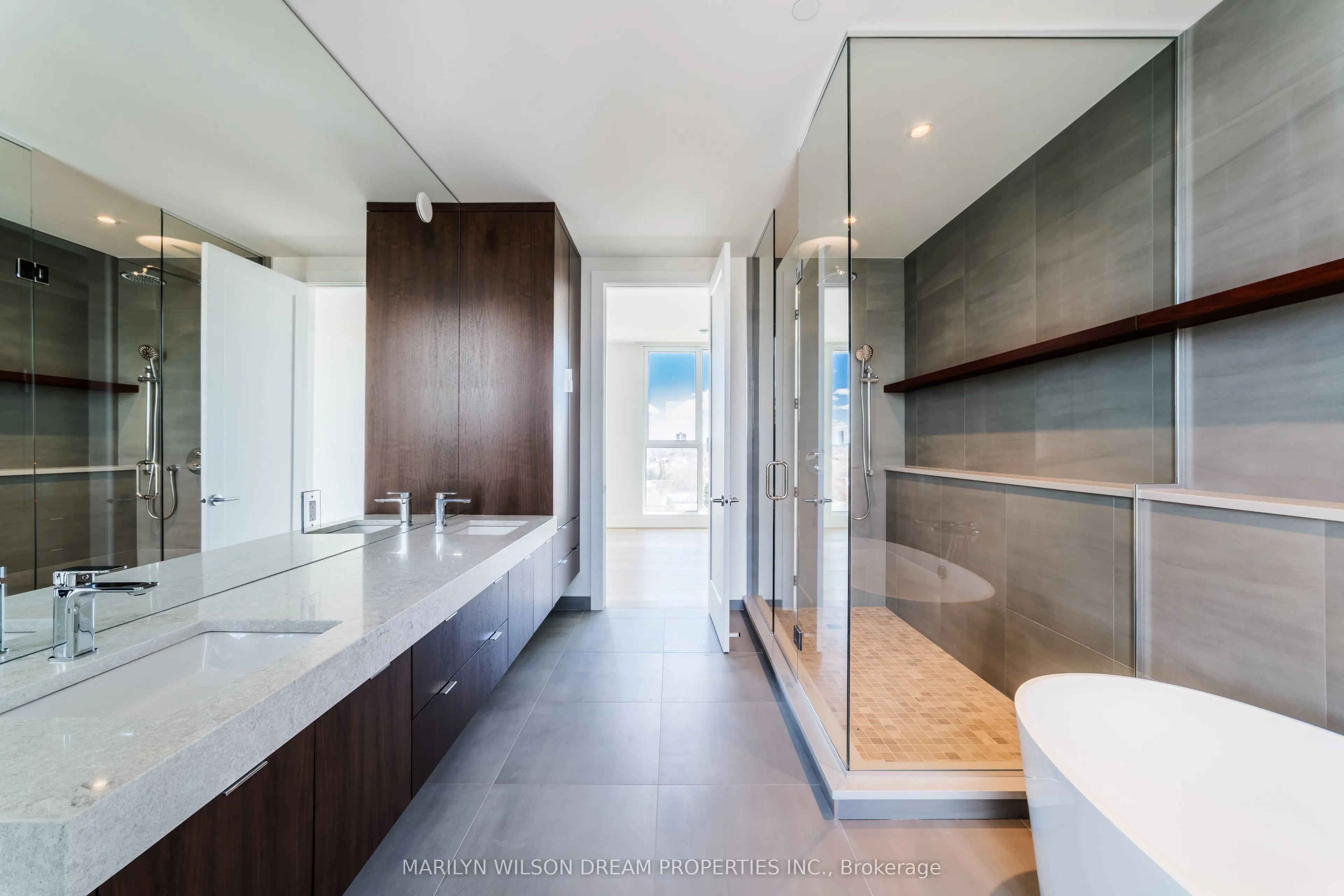 135 Barrette Street, #PH3