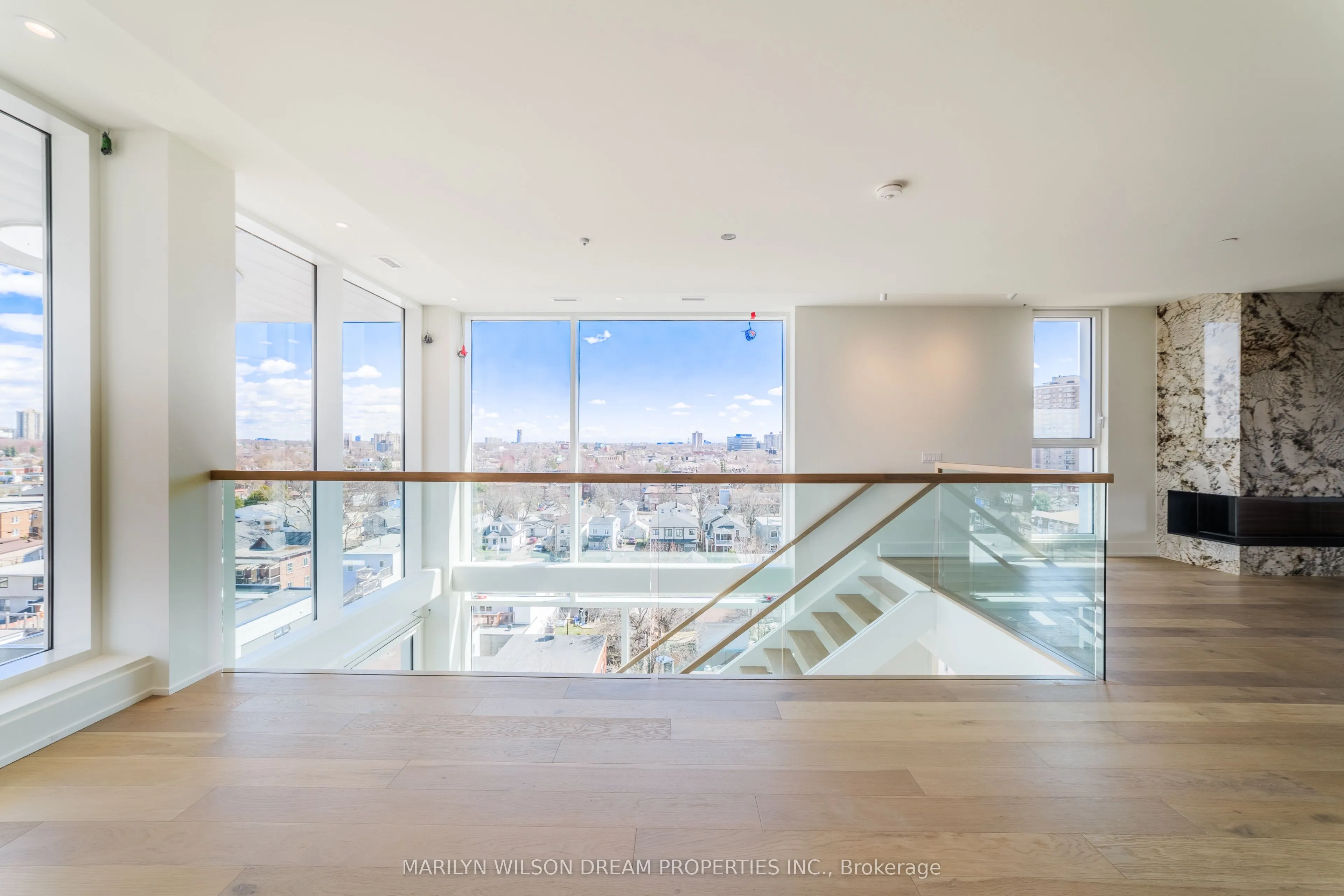 135 Barrette Street, #PH3