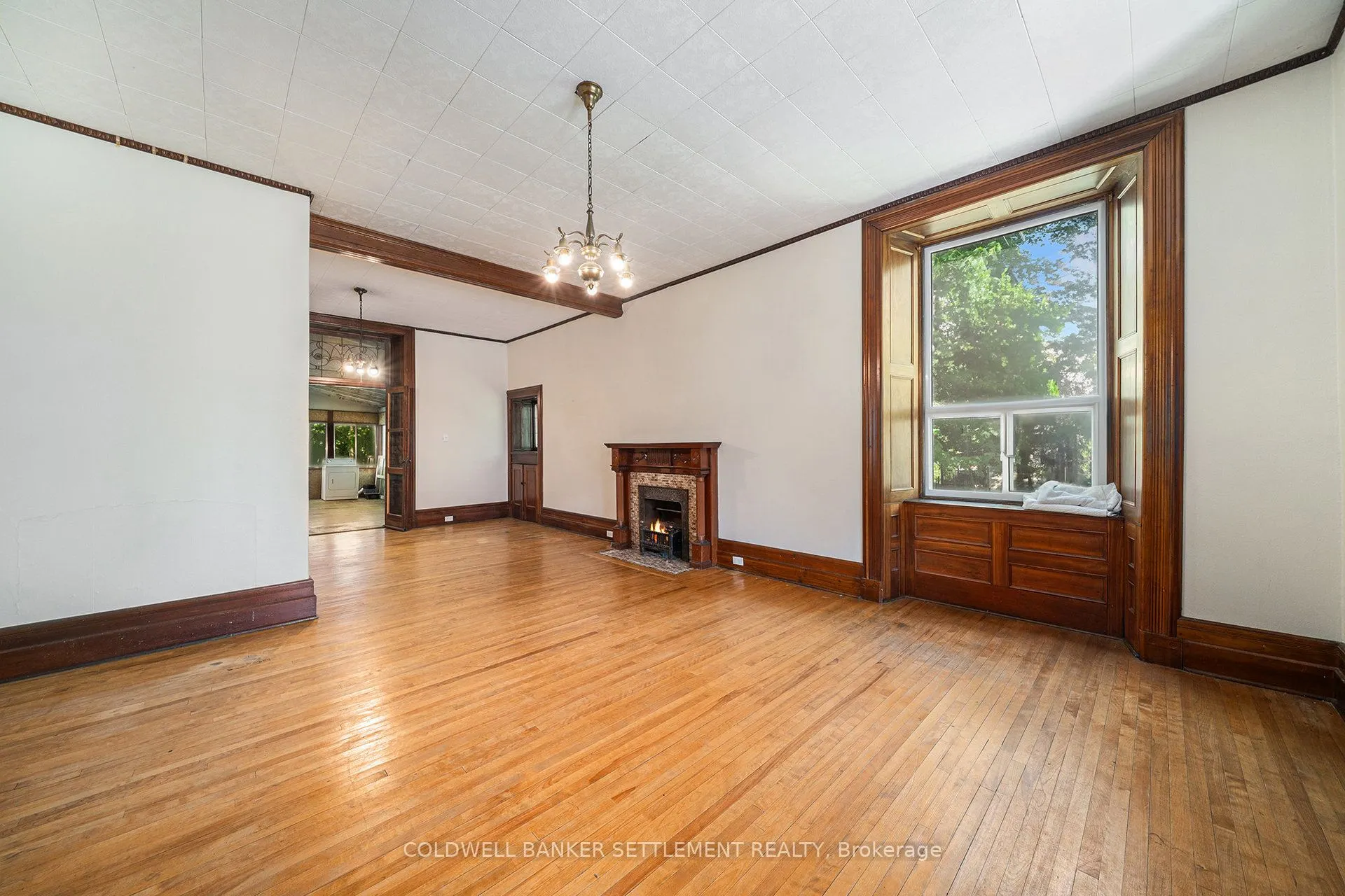 3 Drummond Street E