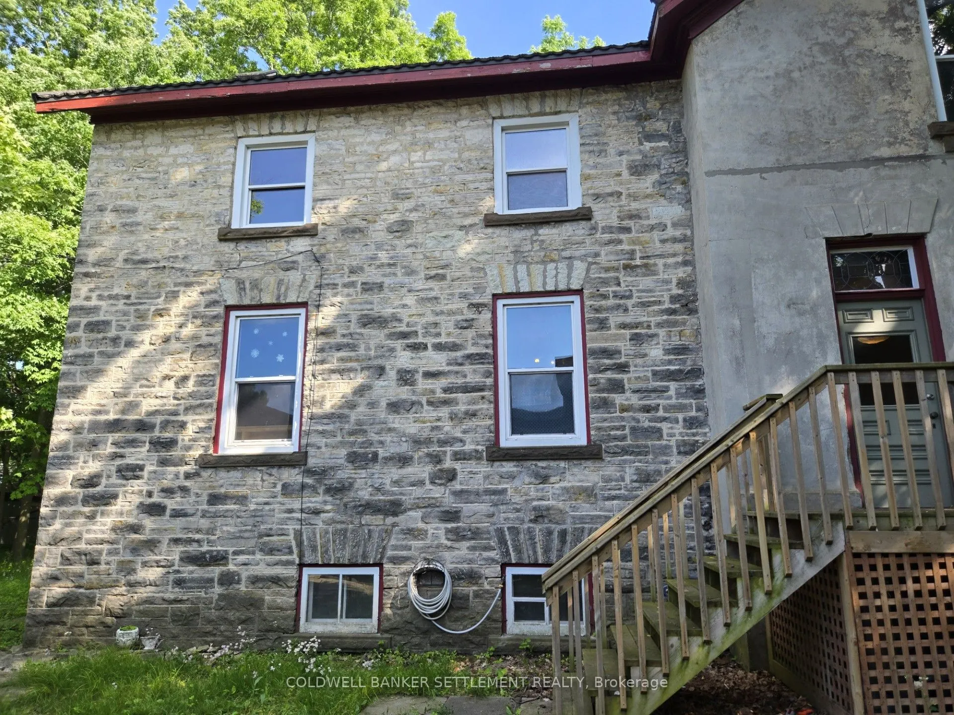 3 Drummond Street E