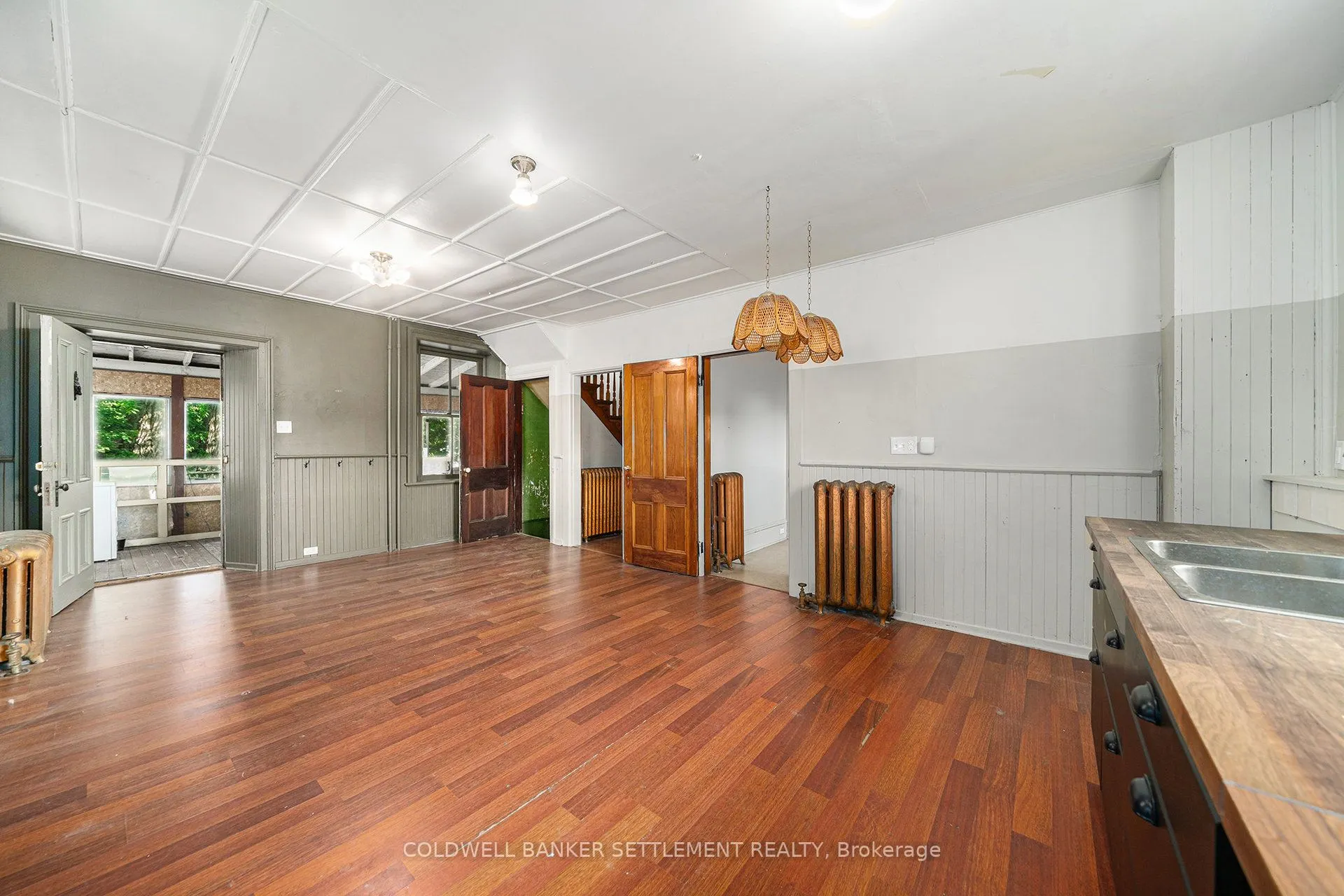 3 Drummond Street E