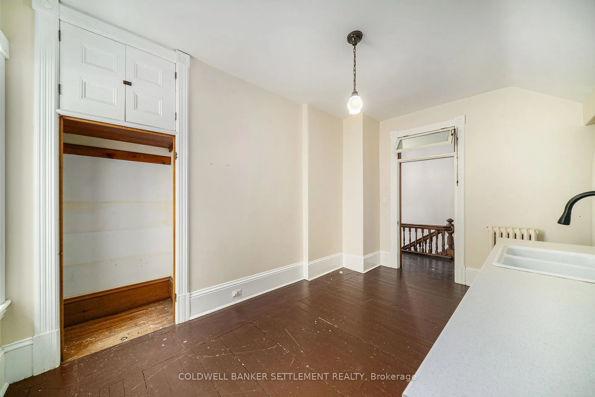 3 Drummond Street E