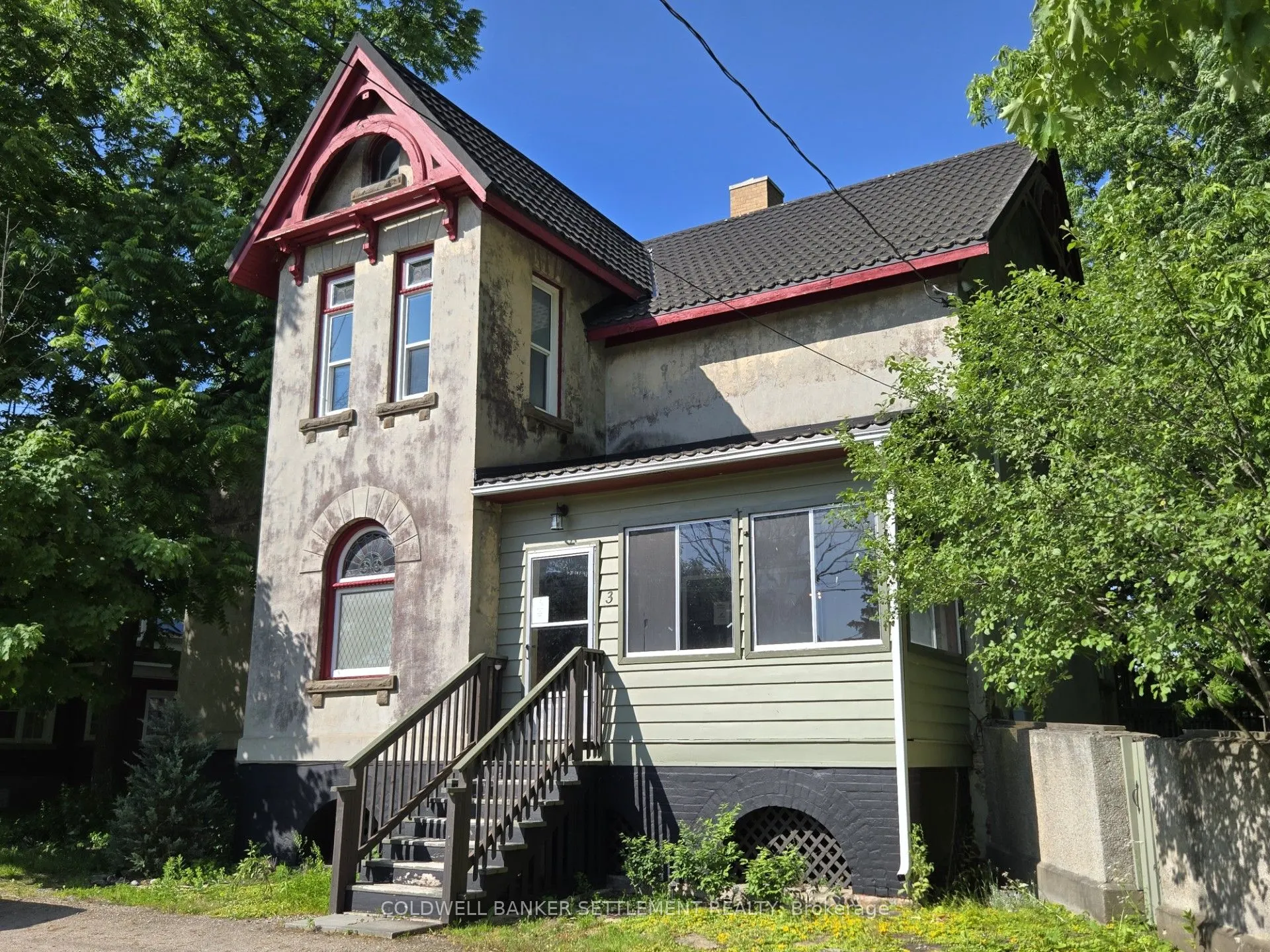 3 Drummond Street E
